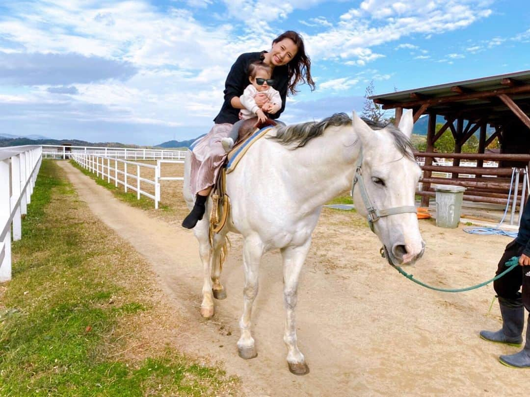 丸高愛実さんのインスタグラム写真 - (丸高愛実Instagram)「🐴💓❤️ #乗馬」11月18日 20時42分 - marutakamanami