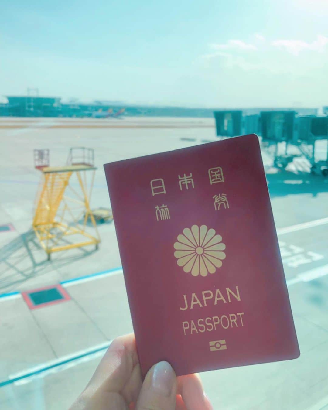 とぎもちさんのインスタグラム写真 - (とぎもちInstagram)「しばらく用事で日本にいたのですが、さっき韓国に到着しました♪ バタバタだったけど、やること終わってよかった😂💦✨ 明日から韓国で色々頑張ろう 😂✊✨ ♡ #韓国 #とぎもち #仁川空港」11月18日 20時48分 - togistagram