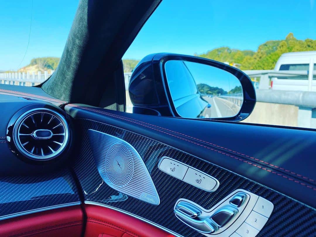 木村真野さんのインスタグラム写真 - (木村真野Instagram)「#mercedesbenz #amggt63 #car #hellomercedes #🚗 @mercedesbenzjapan  @mercedesbenz  @mercedesamg」11月18日 21時35分 - mayakimura5