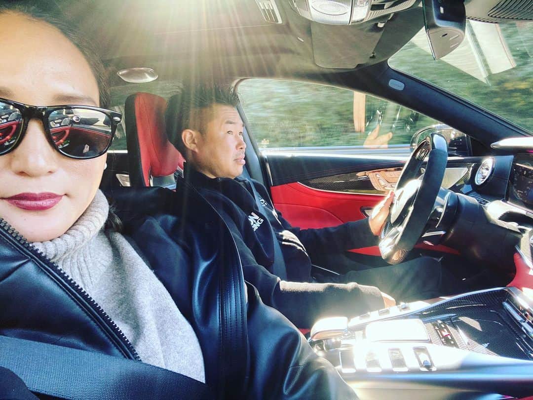 木村真野さんのインスタグラム写真 - (木村真野Instagram)「#mercedesbenz #amggt63 #car #hellomercedes #🚗 @mercedesbenzjapan  @mercedesbenz  @mercedesamg」11月18日 21時35分 - mayakimura5