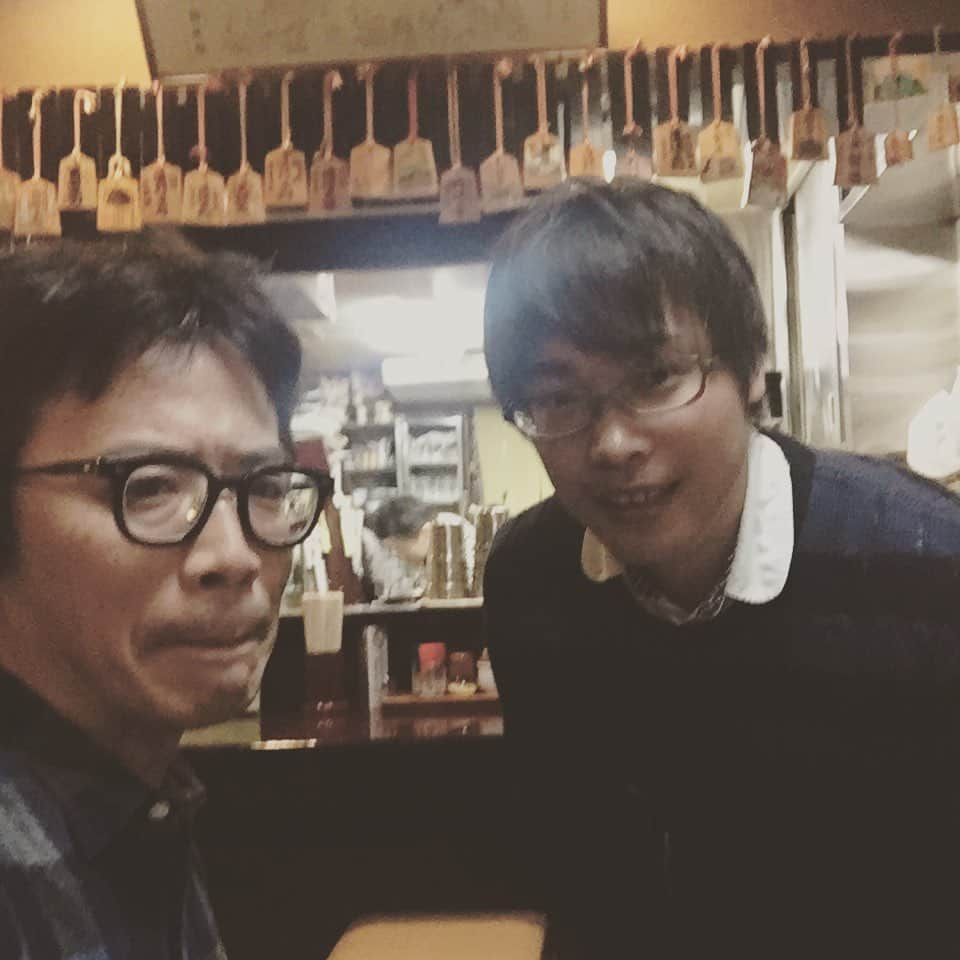 岸田繁さんのインスタグラム写真 - (岸田繁Instagram)「授業後、大好きな作曲家が帰国したので北区会。名フィルのレジデンス、おめでとうございますの巻。彼と話すと頭が冴えてアイデアいっぱい出てくる。 #坂田直樹 #京都市北区」11月18日 22時03分 - kishidashigeru