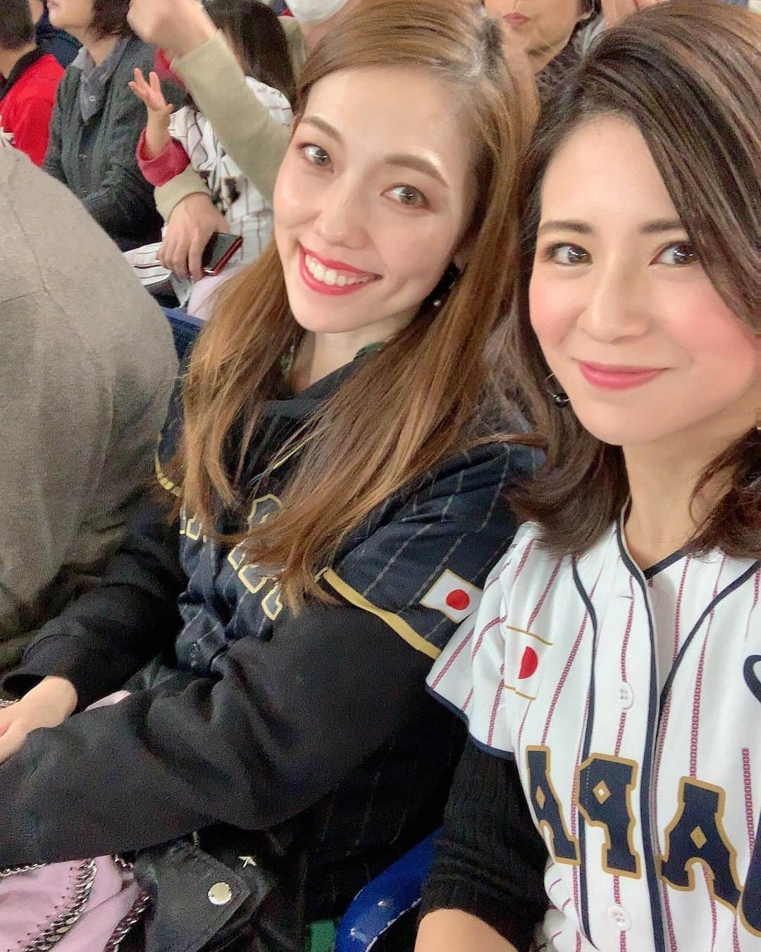 吉村優さんのインスタグラム写真 - (吉村優Instagram)「premier12⚾️ * 東京オリンピックの前哨戦 第2回WBSCプレミア12の決勝戦は 日本🇯🇵vs韓国🇰🇷 * １回に韓国が いきなり２本のホームランで大ピンチでしたが ２回裏に山田選手の３ランホームランで逆転っ👏✨✨ * 侍JAPANは５対３で逆転勝ち！！ 第２回大会で初優勝〜🏆 おめでとうございます😍🍾✨ * やっぱり現地観戦は楽しいですね😍 空気感と球場の雰囲気が とっても好きです〜😘😘 * #プレミア12 #premier12 #侍japan #japan #baseball #野球 #野球観戦 #優勝 #wbsc #homerun #sports #スポーツ観戦」11月18日 22時04分 - yuyoshimura87