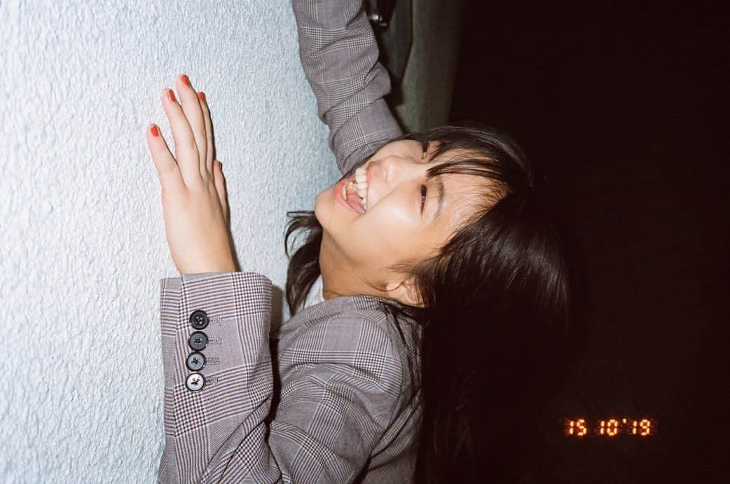 大原優乃さんのインスタグラム写真 - (大原優乃Instagram)「📷 連載に向けて、半年ほど前から、温めて温めて、スタッフの方達と丁寧に作ってきて、ついに始まることに実感が湧いてきました。自分が1番楽しみにしてる説。#film」11月18日 22時16分 - yuno_ohara
