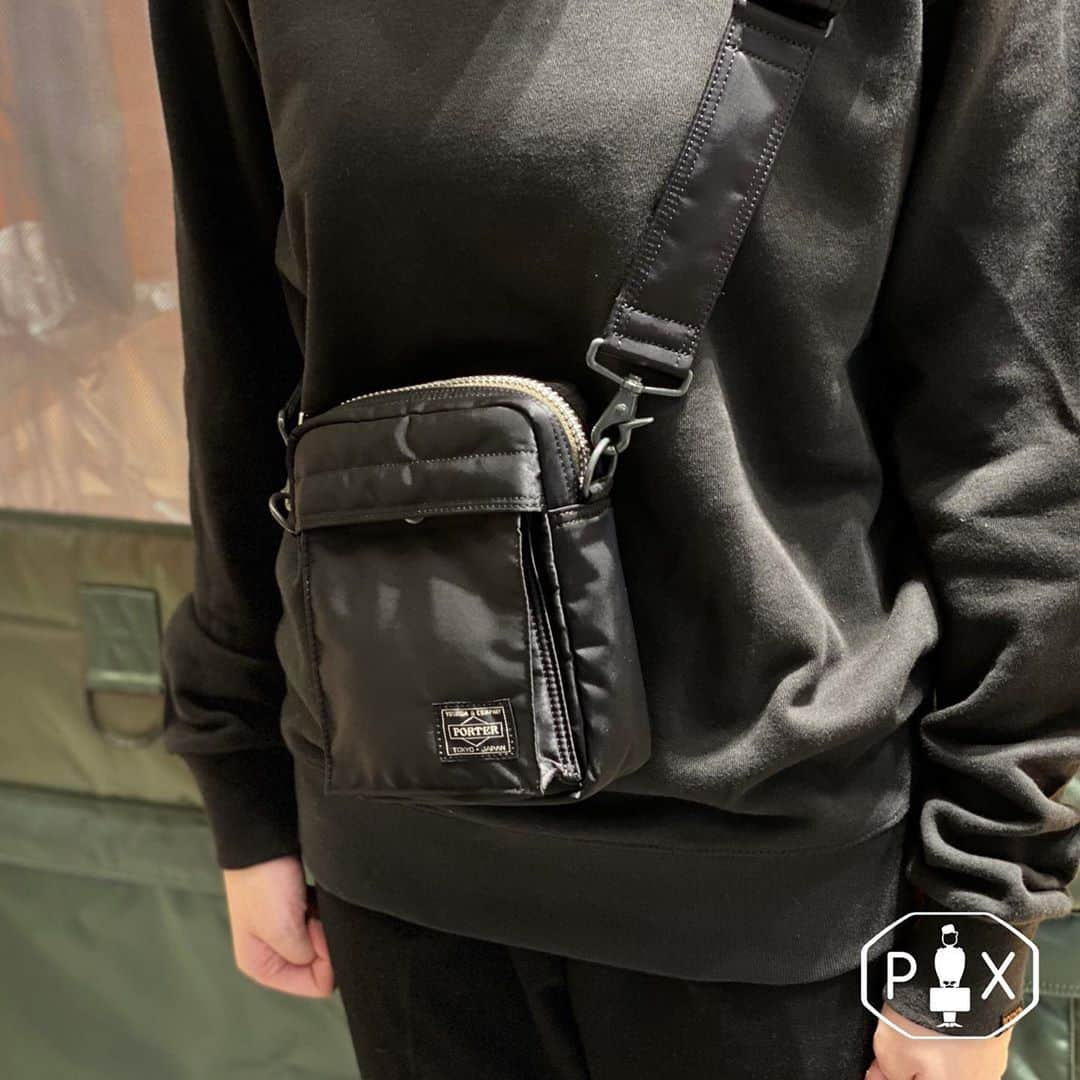 PORTER STANDさんのインスタグラム写真 - (PORTER STANDInstagram)「“PX TANKER VERTICAL SHOULDER”  #ポーター #porter  #porterexchange #px #new #concept #shop #open #japan #tokyo #shibuya #tanker #black #green #gray #navy #orange #ma1 #special #exclusive #shoulderbag #postexchange #neonlight #military #welcome #渋谷parco #吉田カバン#yoshidakaban #porteryoshida #madeinjapan」11月18日 22時19分 - porter_stand