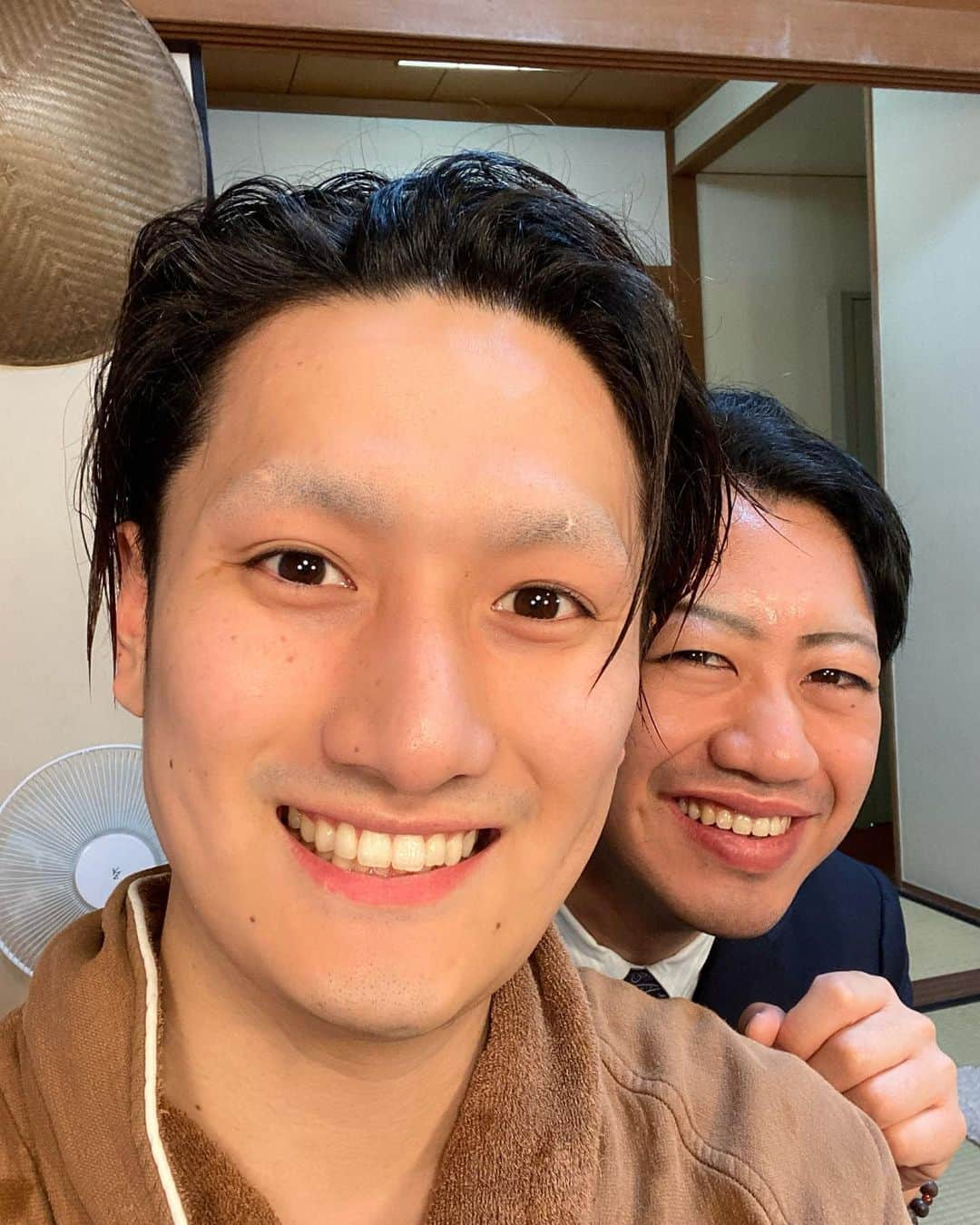 中村隼人さんのインスタグラム写真 - (中村隼人Instagram)「今日は市川中車さんと中村壱太郎さんが見に来てくださいました☺️✨ #オグリ #市川中車　#中村壱太郎　#中村隼人」11月18日 23時52分 - 1130_nakamurahayato