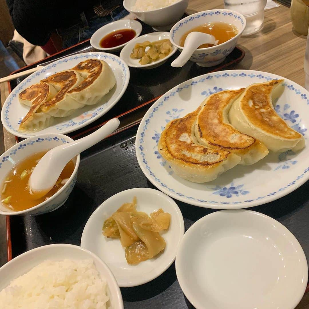 高萩千夏さんのインスタグラム写真 - (高萩千夏Instagram)「餃子大好きすぎる。 * * ジャンボ餃子美味しすぎて足りなかった オススメの餃子屋さん教えてほしいっ！ * * #アプガ2 #餃子 #餃子定食 #餃子好き #餃子女子 #餃子部 #餃子大好き #いっぱい食べる君が好き #ぎょうざ #飯テロ」11月19日 0時51分 - chinatsu_takahagi_uug2ki