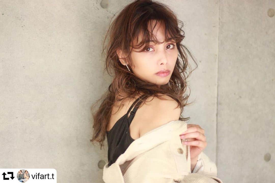 THROW 【スロウ】さんのインスタグラム写真 - (THROW 【スロウ】Instagram)「#repost @vifart.t ・・・ 秋冬撮影🍂 . . . . cut +color 5000〜 Wcolor 8000〜 . . . 横浜戸塚駅徒歩2分 vifart 戸塚 #撮影#haircut #longhair #外国人風カラー #hairarrange #haircut #hairstyle  #camera #hair#モデル#hair#サロモ#美容室#fashion#ar#gisele#スロウカラー #髪型#ヘアカラー#ヘアアレンジ#ショートヘア#横浜#戸塚#グレージュカラー#ベージュカラー#ハイライト#ブリーチカラー#透け感カラー#横浜美容室#戸塚美容室#湘南」11月19日 10時42分 - throwcolor