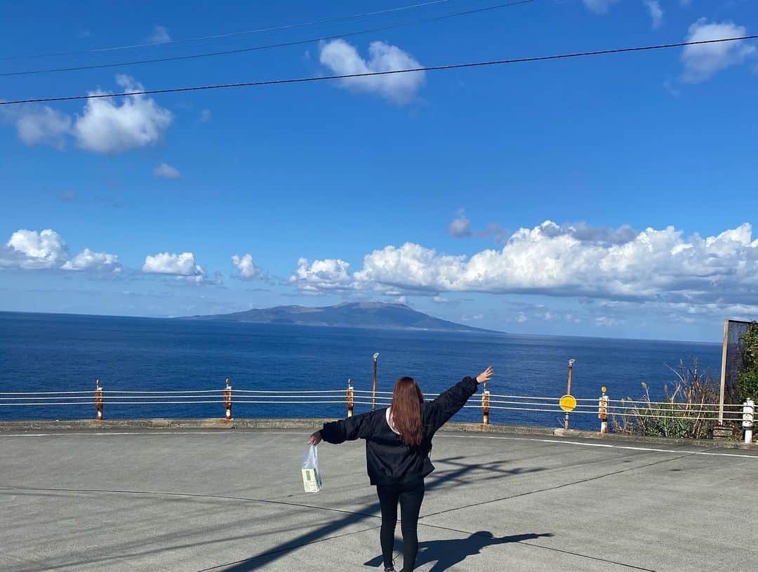 石田ニコルさんのインスタグラム写真 - (石田ニコルInstagram)「この前の海充電🌊  ほんとに癒された🐠  #海 #御蔵島」11月19日 11時31分 - nicole_ishida