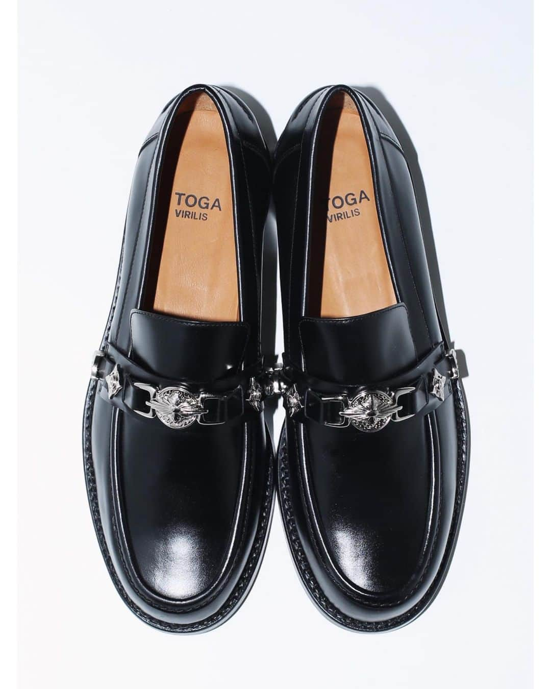 TOGAさんのインスタグラム写真 - (TOGAInstagram)「TOGA VIRILIS SHOE AW2019 Metal loafer ・ #togaarchives #togaarchives_online #toga #togavirilis #togavirilis19aw #トーガ #トーガアーカイブス #トーガビリリース」11月19日 11時43分 - togaarchives