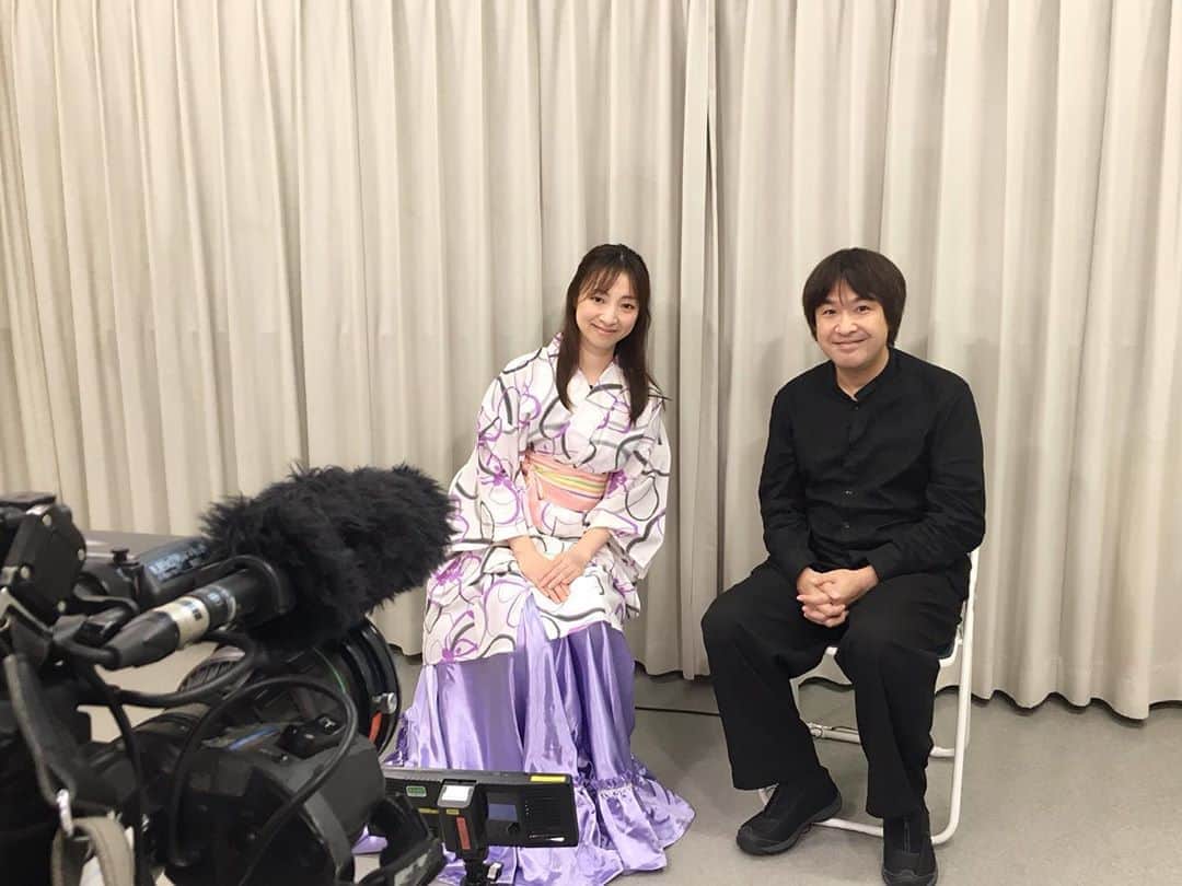 白羽ゆりのインスタグラム：「宝塚スカイステージ OGエンターテイメントTVNAVI  放送日 11月4日(23:00) 7日(11:30) 10日(01:30) 12日(21:30) 14日(08:30) 16日(13:00) 20日(16:30) 22日(08:30) 26日(18:30) 12月1日(02:00)  遅くなりましたが、里見八犬伝の稽古風景や演出の深作さんとの対談など、ぜひ見て下さい✨」