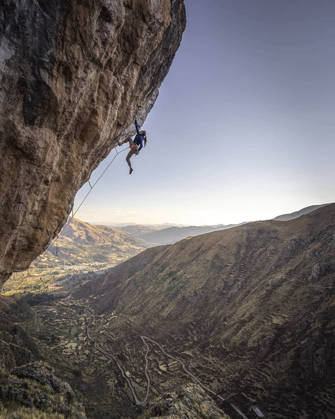 シャーロット・デュリフのインスタグラム：「The Sheep Prow 💎  A pure line that I dreamed of bolting as soon as I saw it from down the valley, and that I got obsessed with climbing for more than a year!  It was one of my biggest project when going back to Peru this year! In 2018 I could barely do all the moves, so when returning in 2019 I had that stress of mixed hope and worry. Accomplishing it was definitively a very strong and relieving emotion 😇  Check out the all story of the Sheep Prow, 8c at 4200m in Pitumarca, Peru in our latest @coldhousemedia vlog on @epictvclimbing (link in my bio!). Stellar 📸 by @jan_novak_photography  @mountainhardwear @petzl_official @eb_climbing @volxholds @luxov_connect // @joshlrsn @7aescueladescalada Josh Larson」