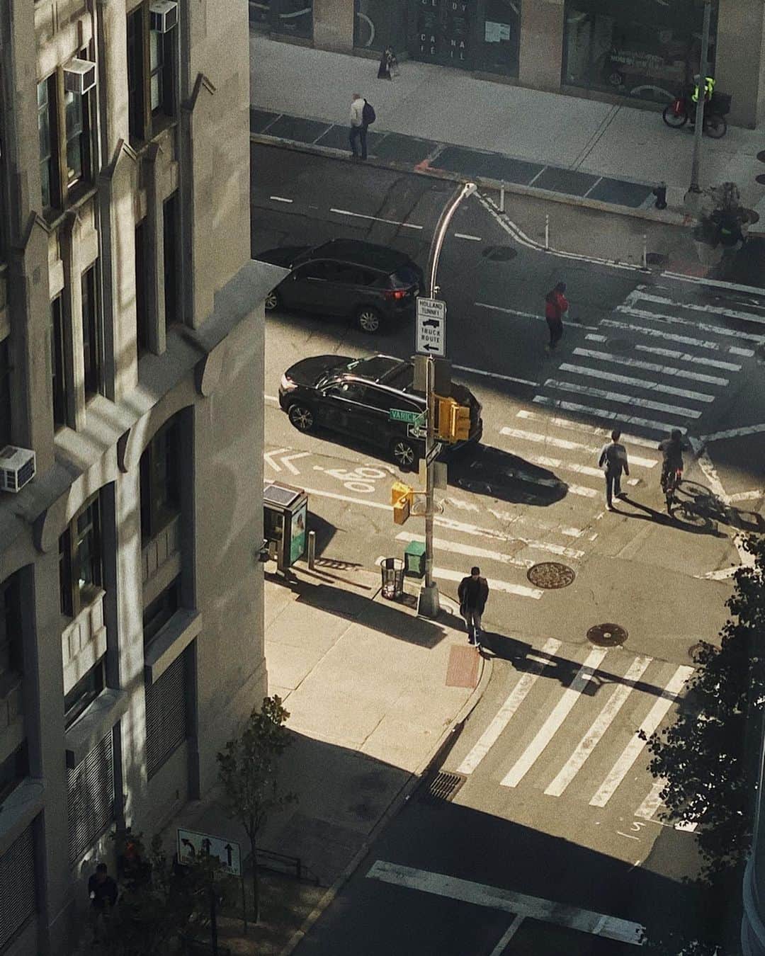 Lyloutteのインスタグラム：「~ #view depuis l'hôtel 🥰 { #sohonyc #nyc #vscotravel #newyork」