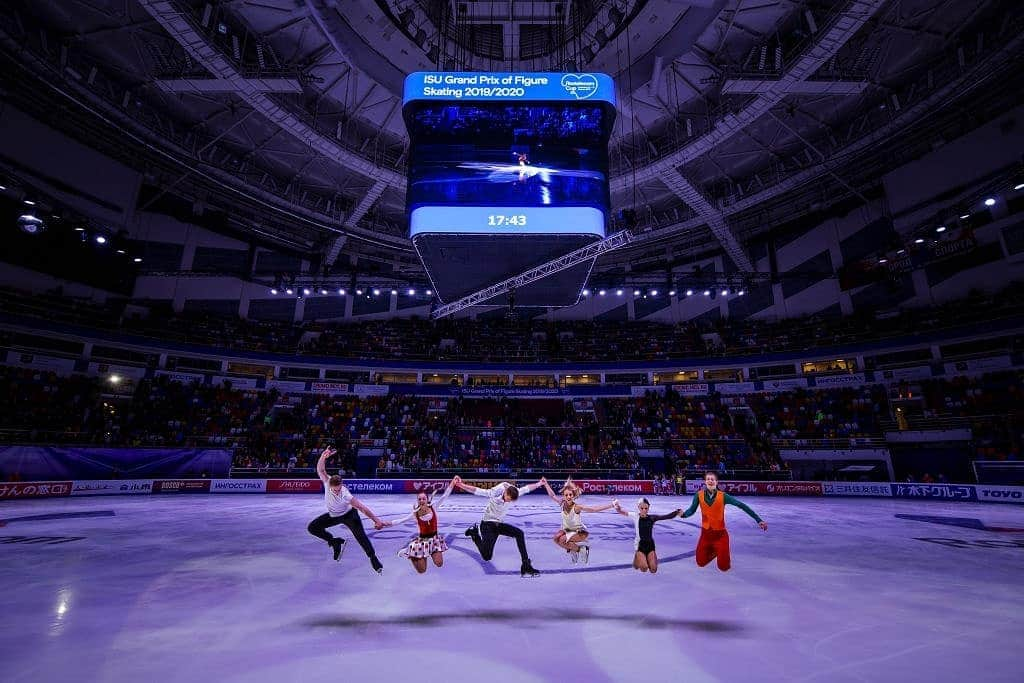 ISUグランプリシリーズさんのインスタグラム写真 - (ISUグランプリシリーズInstagram)「These were our picks for the best pictures of Rostelecom Cup, but which one is your favorite? 💬  #GPFigure #FigureSkating 📸: @jmfotoz」11月19日 7時48分 - isufigureskating_x