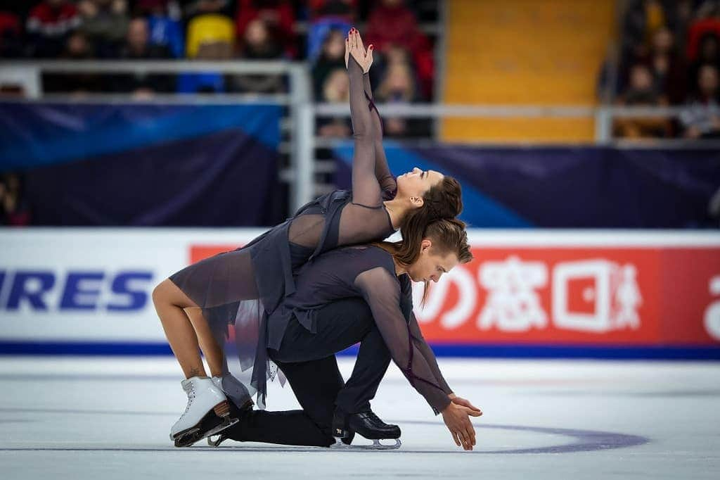 ISUグランプリシリーズさんのインスタグラム写真 - (ISUグランプリシリーズInstagram)「These were our picks for the best pictures of Rostelecom Cup, but which one is your favorite? 💬  #GPFigure #FigureSkating 📸: @jmfotoz」11月19日 7時48分 - isufigureskating_x