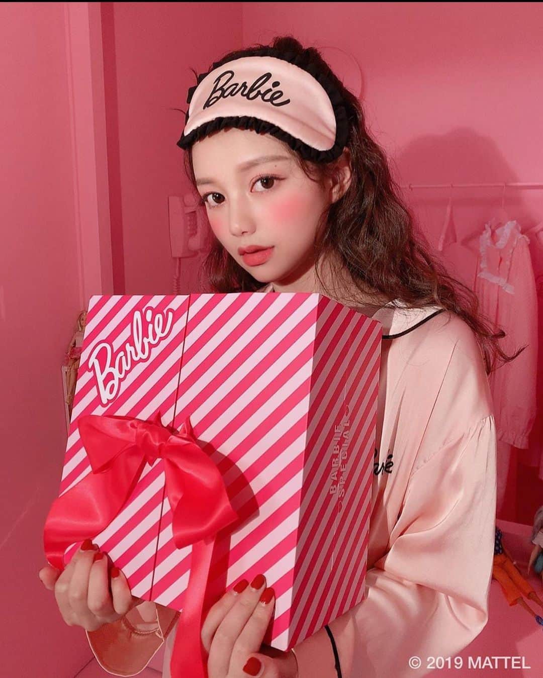 のインスタグラム：「lovely barbie👭💕#chuuseoul」