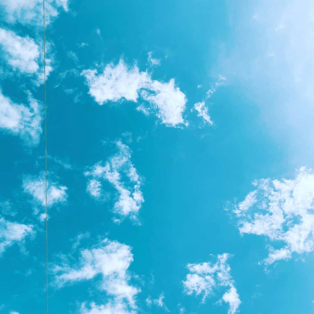 中野敬久さんのインスタグラム写真 - (中野敬久Instagram)「#sky #cloud #blue #sunnyday #lookup #always」11月19日 8時36分 - hirohisanakano