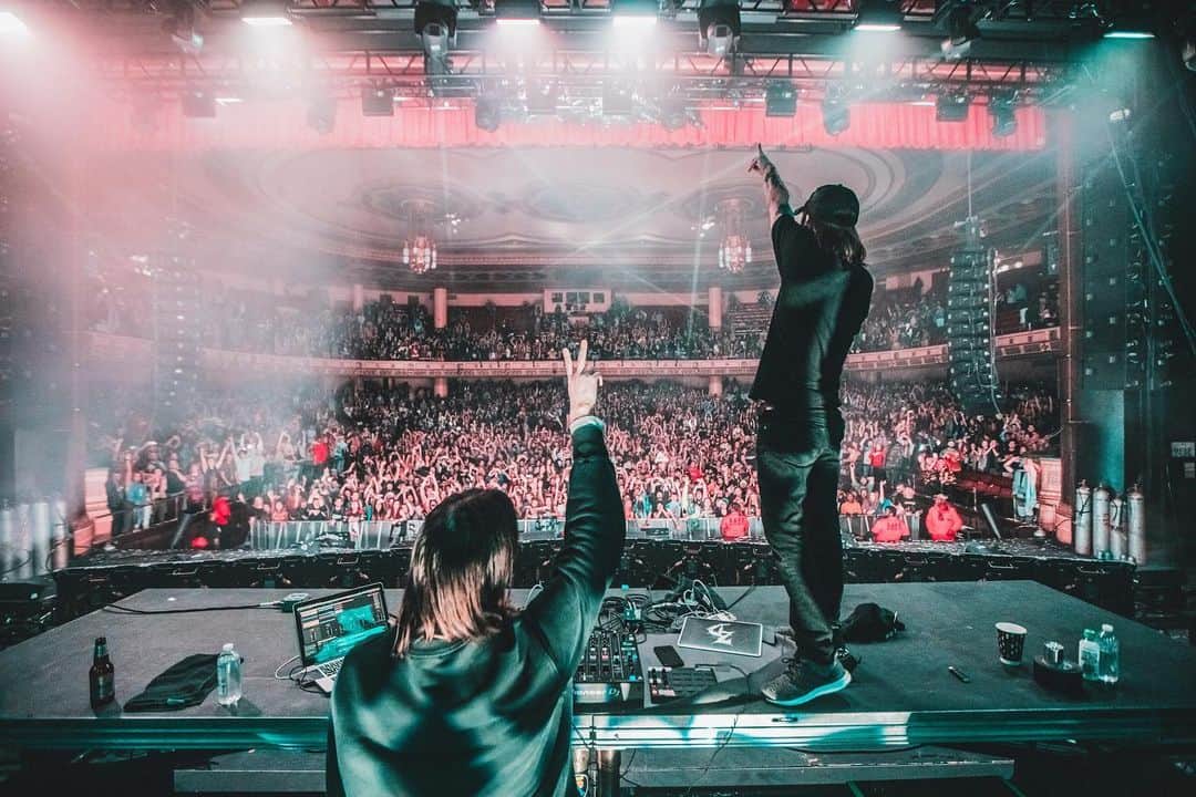 Zeds Deadのインスタグラム：「Thank you Detroit! You guys were amazing! Love our midwest fam!」