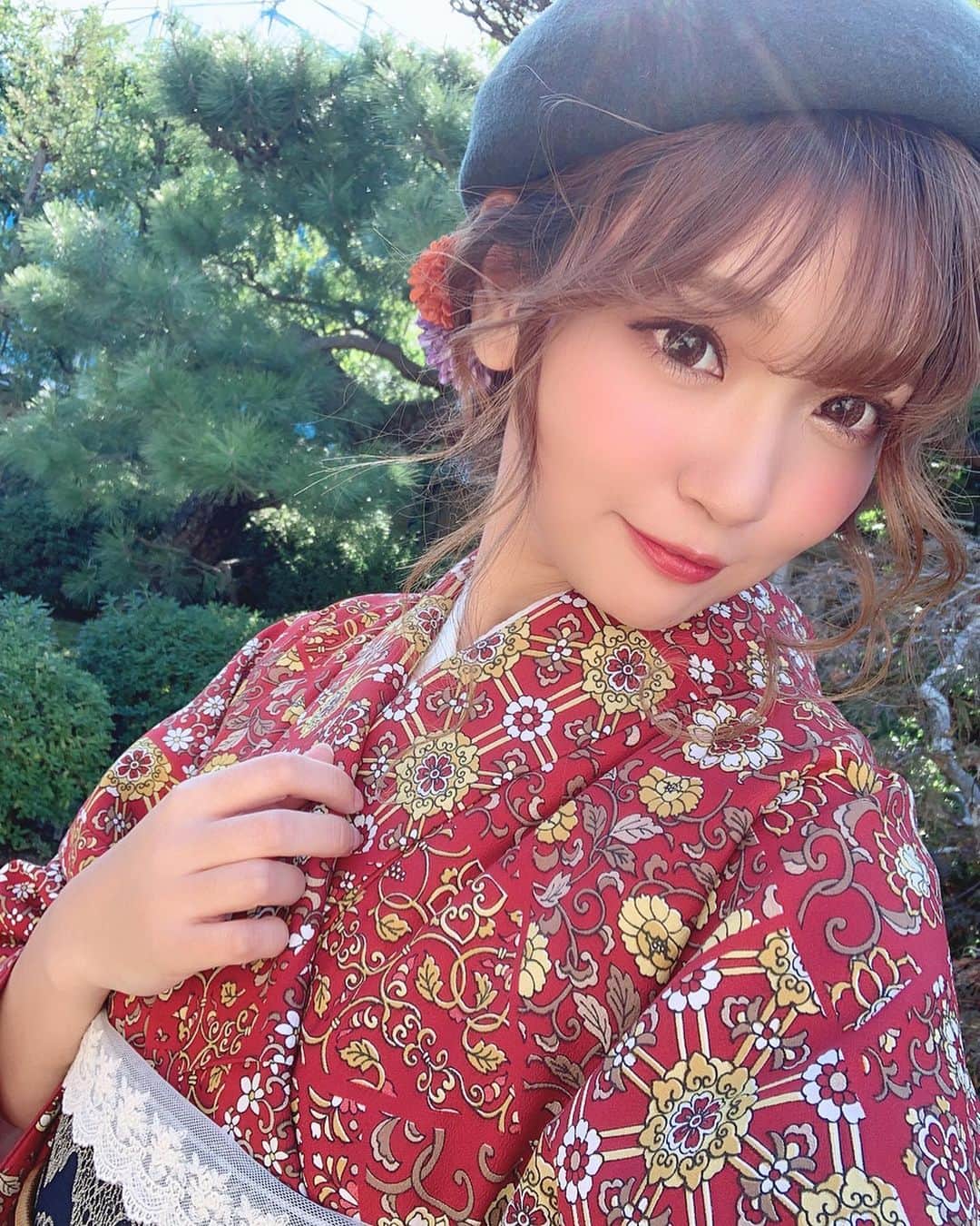 いっちゃん/嶋津 いつみのインスタグラム：「. . 毎日お仕事させて貰ってるのに 写真撮ってなさ過ぎて 投稿する写真が🤳ない🙄💨💨💨 . . . . . . . 最近のいっちゃんのこと聞いて！w . . . 火炎の消防隊🚒ってアニメを 昨日教えてもらって見始たら バチコリはまってずっと見てる🤓💓ww . . . 火炎の消防隊見終わったら ドクターストーンが面白い‼︎←って聞いたから それ見る👀✨ . . . . ほかに何かオススメあったら教えて💓 . . あ。ちなみに鬼滅の刃は 見たからそれ以外ね🤔⭐️ . . . . .  #着物  #和装  #鎌倉  #レンタル着物 #関西  #関西サロモ  #サロンモデル #サロモ #いっちゃん  #フリーモデル #関西モデル  #あざといっちゃん #かわいっちゃん #いっちゃんコーデ #ブライダルモデル #アレンジモデル #ヘアカラー  #ヘアアレンジ #ootd . . .」