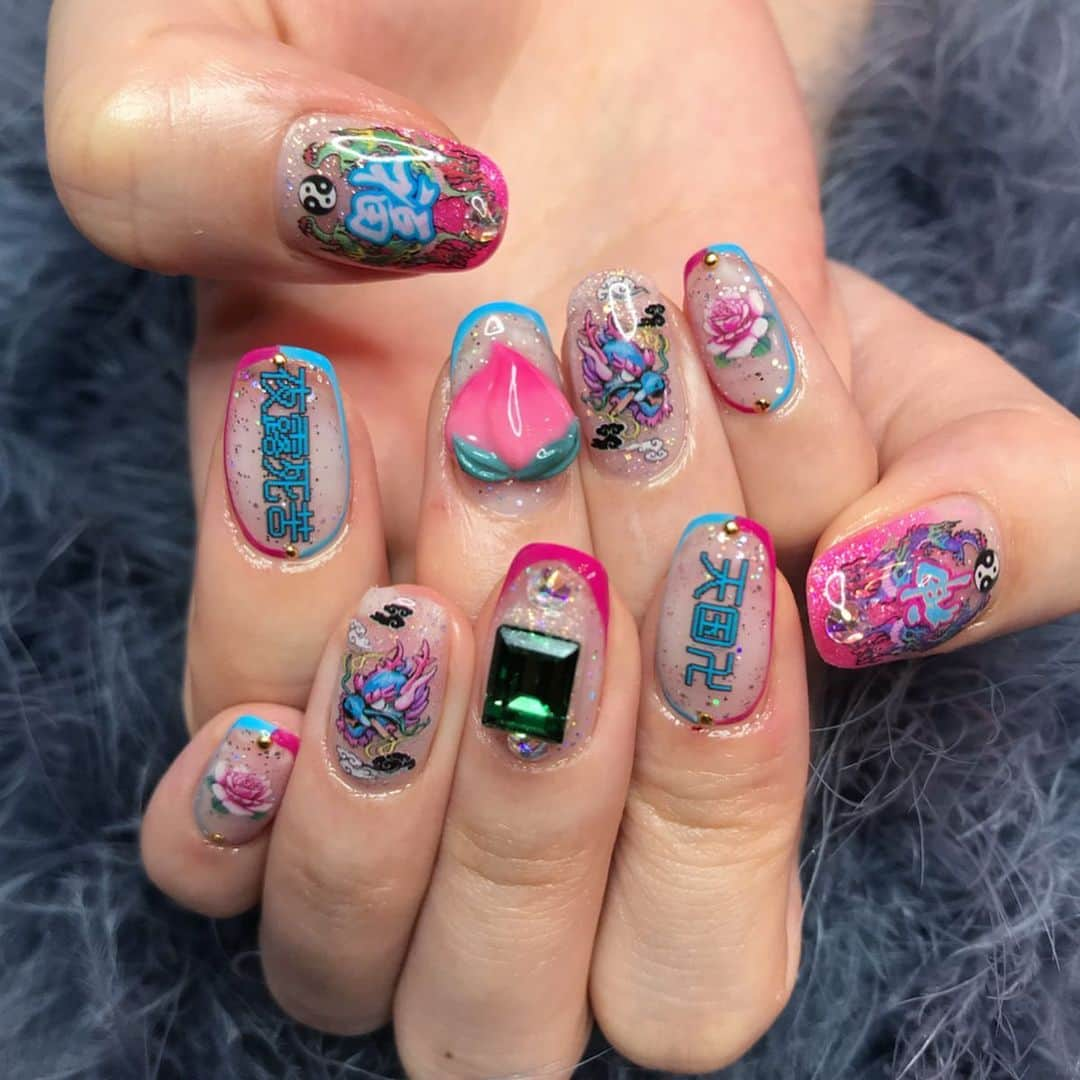 ふくれなさんのインスタグラム写真 - (ふくれなInstagram)「NEW NAIL🍑🐲🌸 めっちゃ可愛い😍  ふくれなの福入れた😂 天国卍はわろ」11月19日 21時07分 - fukurena