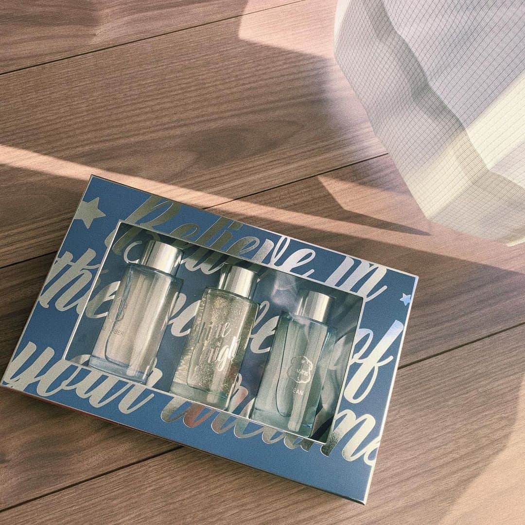 sayocoのインスタグラム：「可愛すぎて買っちゃった🎄💙🌟 ・ ・ お家で使ってるディフューザーは LalineかZARAHOMEで選びます💞🏠 ・ ・ #ディフューザー#ラリン」