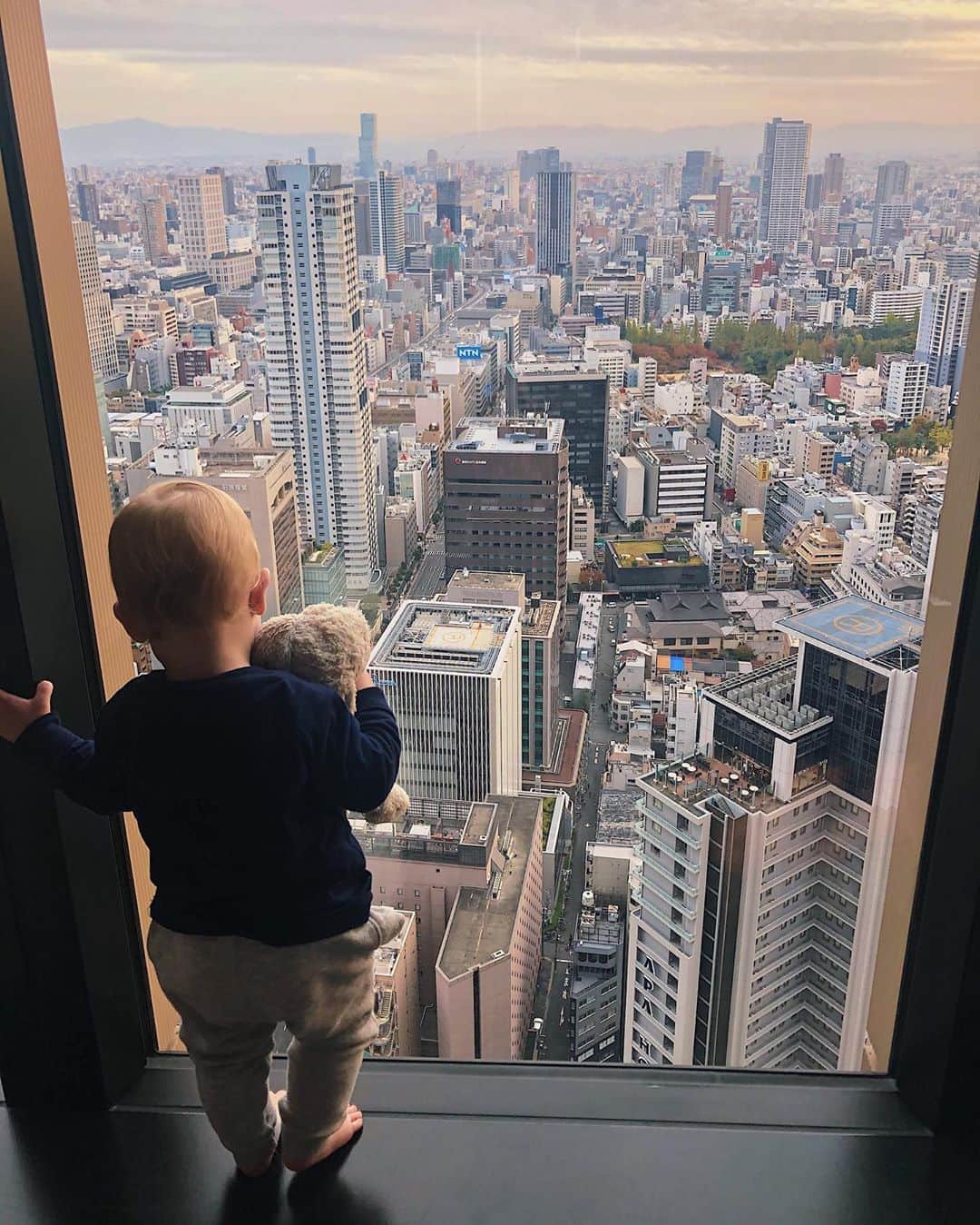 リアノン・ランゲラック（ミッチェル・ランゲラックの妻）のグルメインスタ