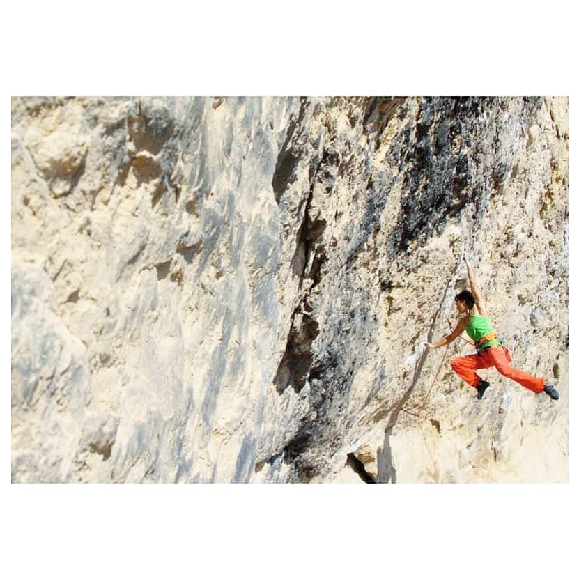 小林由佳のインスタグラム：「One of hard move for me that first Jump!➰🤸🏻‍♂️🤸🏻‍♀️🤸🏻😂 ・ ・ @mammut_japan  @unparallelup」