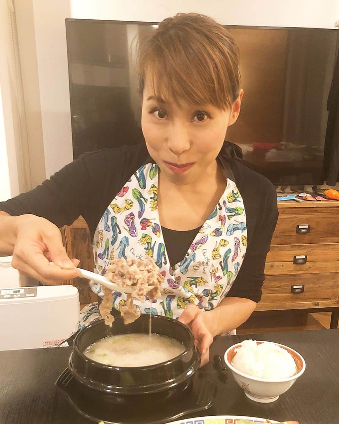 みきママさんのインスタグラム写真 - (みきママInstagram)「【肉を食べたい！！】. . . . 油淋鶏とソルロンタンで、肉を食べまくります🍖✨✨✨. . . . . 体が肉を欲してるー😅😅😅どちらも外食本に載っています💕💕💕 . . . . #みきママ #肉食女子 #ランチ #満足」11月19日 12時14分 - mikimama_official