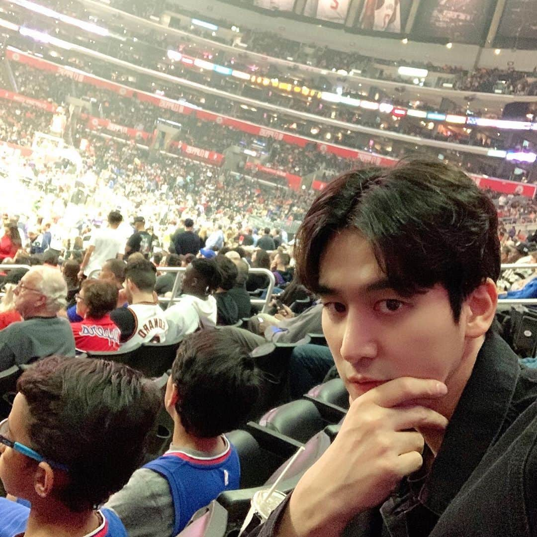 オ・チャンソクさんのインスタグラム写真 - (オ・チャンソクInstagram)「#NBA #staplescenter」11月19日 12時41分 - ohchangseokk