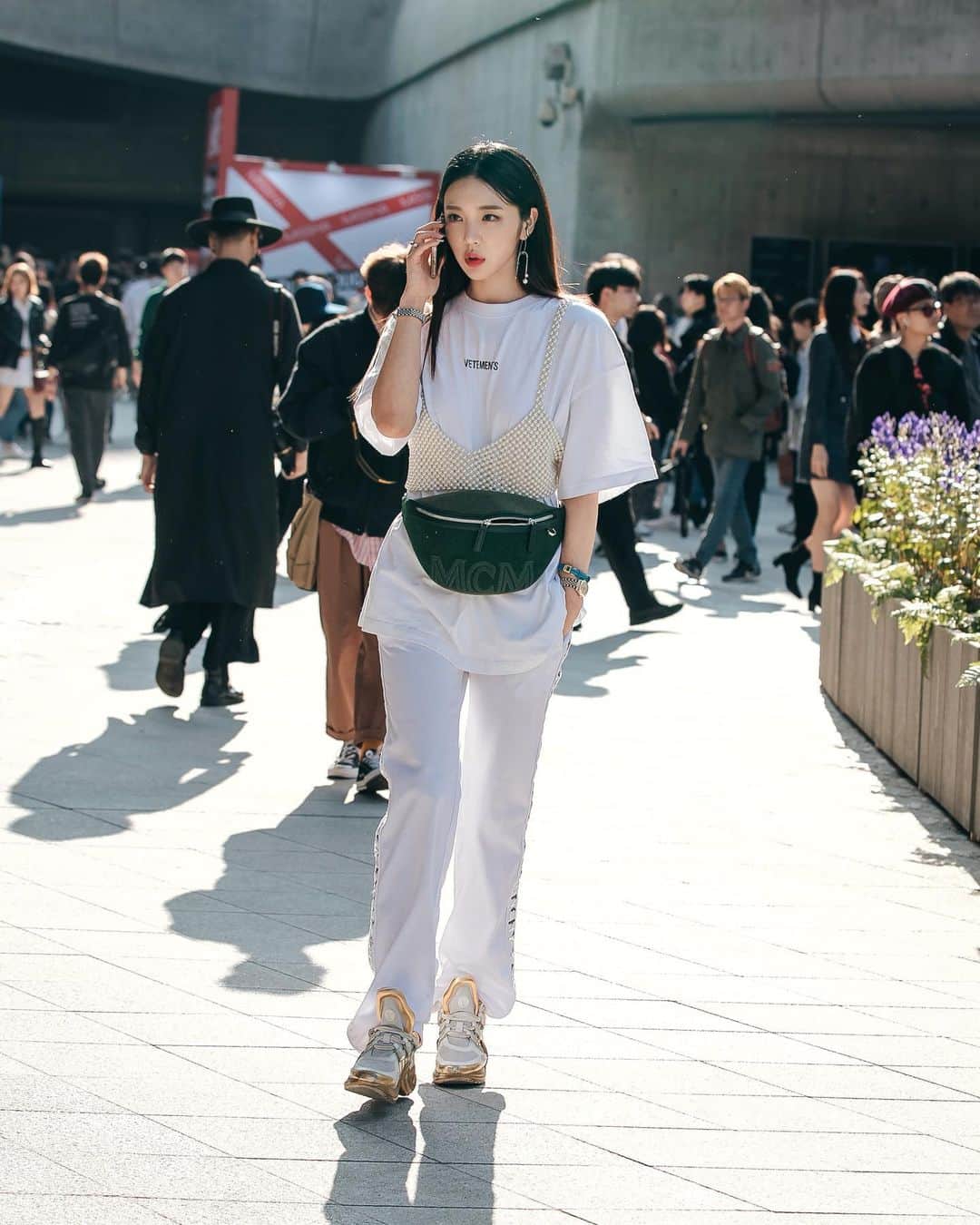 가로수길 , Seoulのインスタグラム：「Seoul Street Fashion Style 📸📸 @jaylim1 🔥 서울 사람들」
