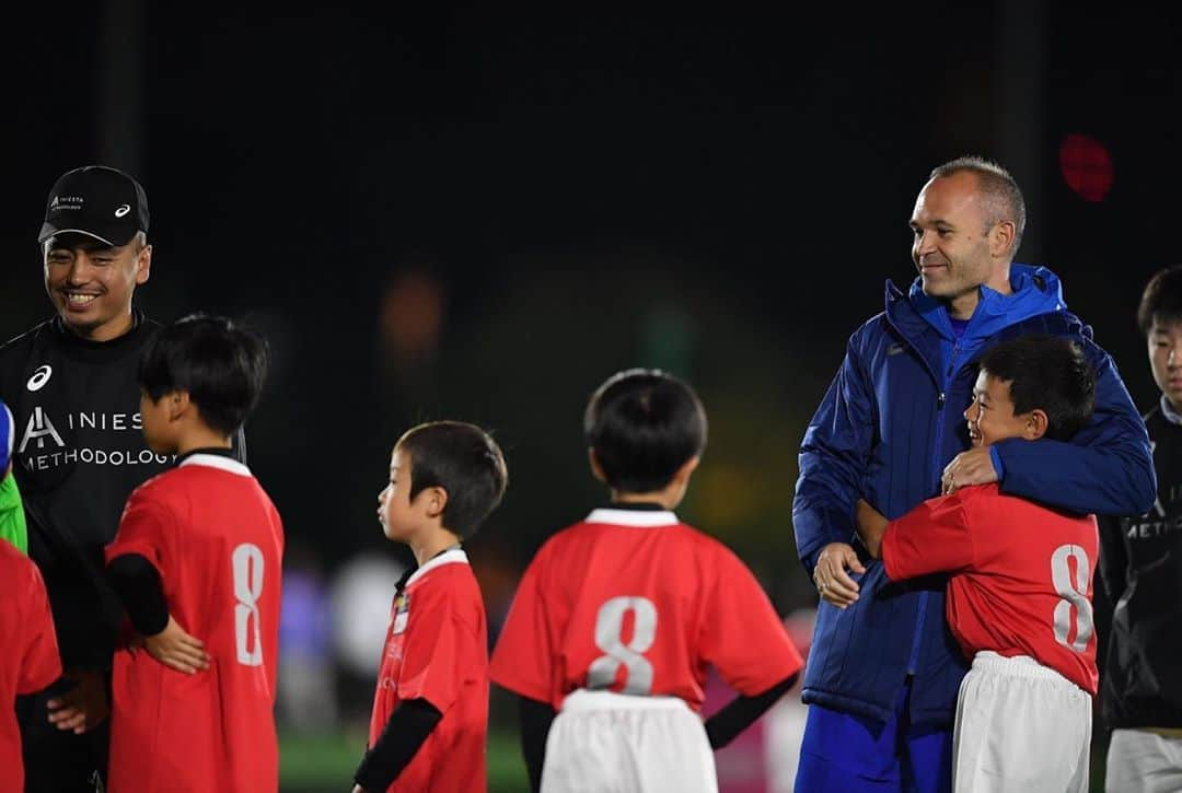 神戸学院大学さんのインスタグラム写真 - (神戸学院大学Instagram)「イニエスタ選手のサッカー教室スペシャルイベントが本学で行われました。  #神戸学院大学#神戸学院#サッカー#ヴィッセル神戸#サッカー#サッカー教室#ポートアイランドキャンパス#楽天#Jリーグ#イニエスタ#キャンパス#神戸#kobegakuinuniversity #kobegakuin#football#soccer#visselkobe#kobe#Iniesta#portisland#Iniestamethodology #rakuten #イニエスタメソドロジー#薬学サッカー部」11月19日 14時33分 - kobegakuin_university_koho