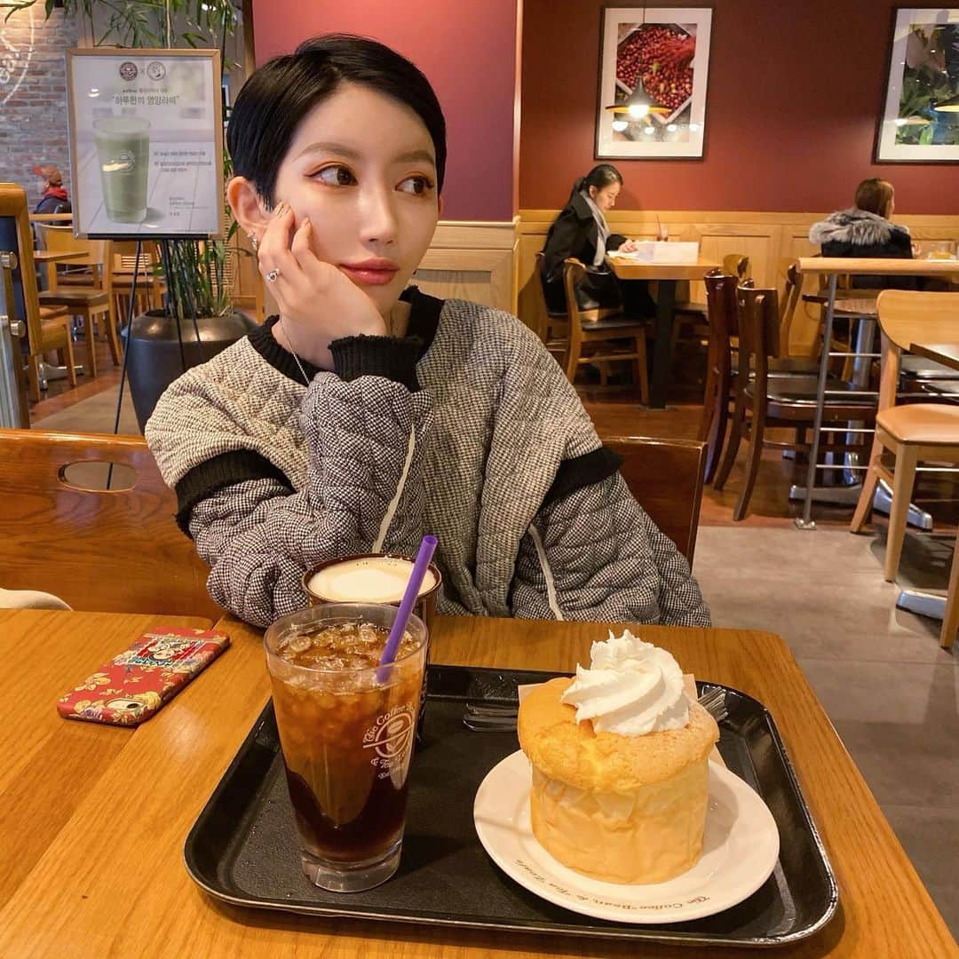 MASAMIのインスタグラム：「韓国にいます〜21までSNSはインスタだけ🥰」