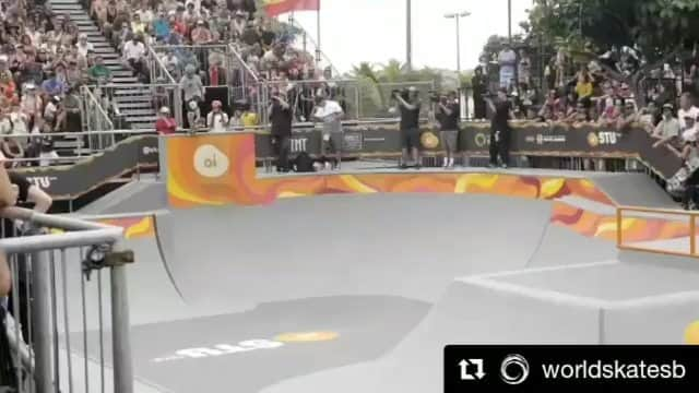 岡本碧優のインスタグラム：「#Repost @worldskatesb ・・・ 🥇@misugu0228 from the Oi STU Open Park finals. ⠀ ⠀ 🎥 @kylecamarillo @19thavenue⠀ ⠀⠀ #worldskatesb⠀⠀⠀ #olympicskateboarding⠀⠀ #roadtotokyo⠀⠀ #STU⠀⠀⠀ #OiSTUOpen⠀⠀⠀ #SkateTotalUrbe⠀⠀⠀ #CBSk  @santacruzskateboards @santacruzwmns @independenttrucks @rictawheels @bronsonspeedco @dcshoes_japan @dc_skateboarding @hi_5.skatepark @division_osaka @triforce_krew #6556skateboarding」