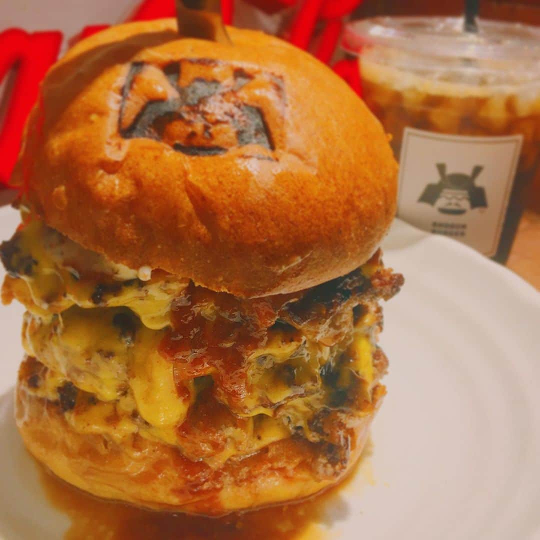 antenna* officialのグルメインスタ