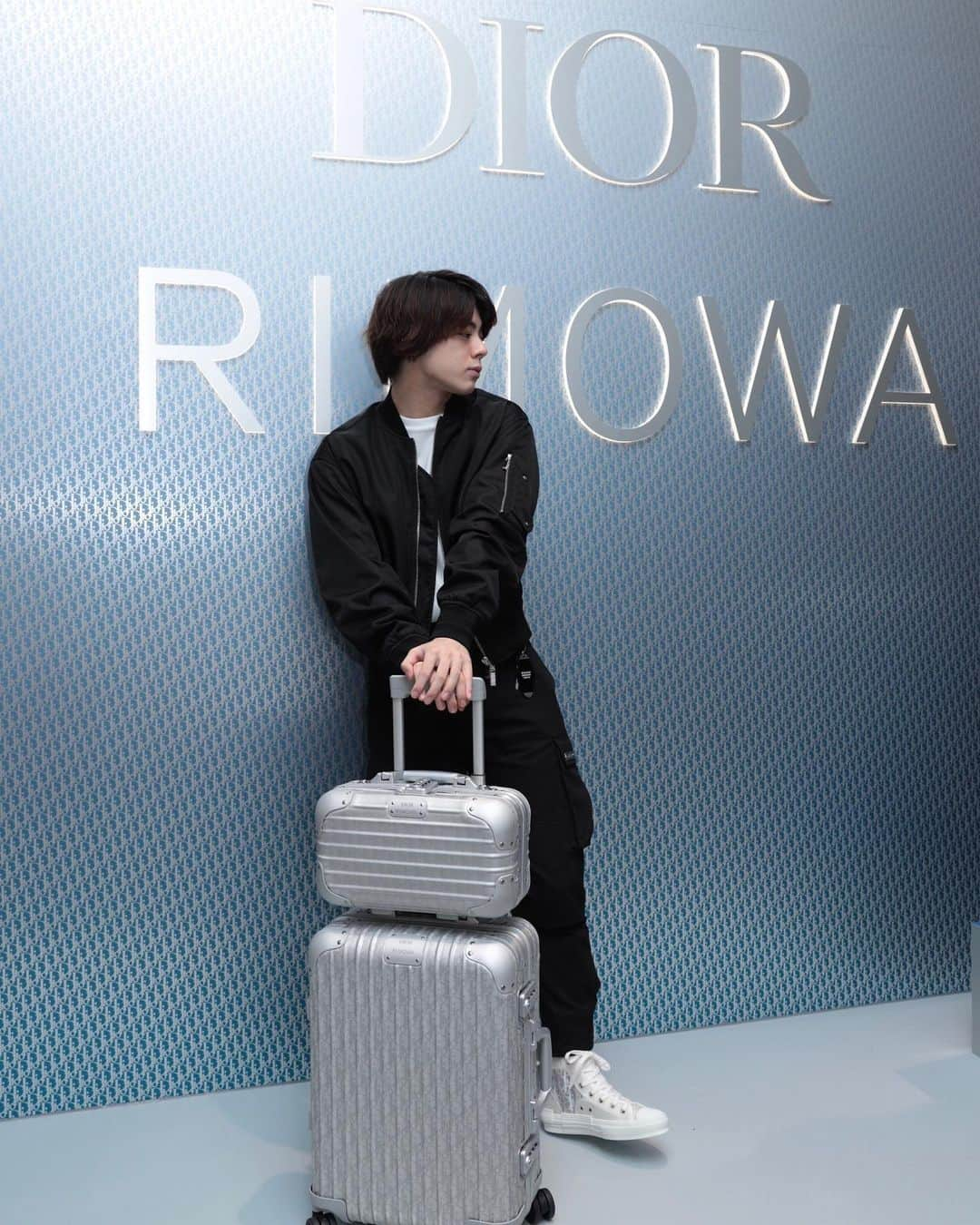 宇佐卓真さんのインスタグラム写真 - (宇佐卓真Instagram)「@dior  @rimowa  渋谷PARCO一足お先にお邪魔しました。」11月19日 18時13分 - usa_takuma