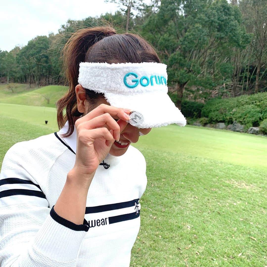長沢美月さんのインスタグラム写真 - (長沢美月Instagram)「サンデーゴルフに出演させて、頂きました🏌️‍♀️ 毎週録画してる番組に出れて嬉しかったけど、それに反して私のゴルフは今まで見た事ないくらいひどいです😭笑 日頃から練習しないといけませんね〜。 ・ 来週も出るので是非ご覧下さい✨ #詳しくはブログで  #サンデーゴルフ #ゴルフ #golf #ゴルフ女子」11月19日 18時26分 - _mizuki_0212