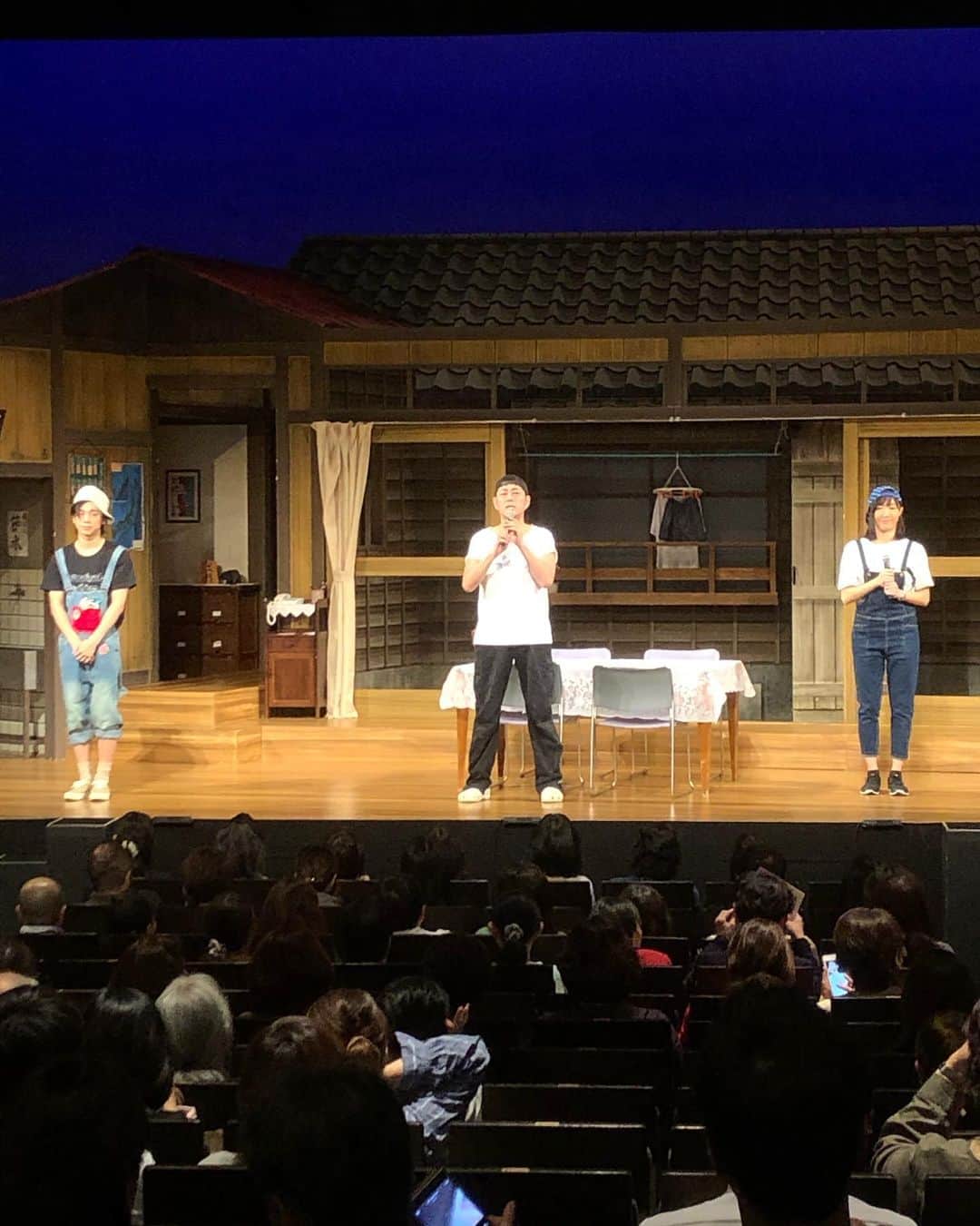 吉家章人さんのインスタグラム写真 - (吉家章人Instagram)「今年もタクフェスを観劇。  今年は流れ星。  懐かしさあり、笑いあり、涙ありの。以前も観劇したが色褪せない感動。この日も満席でした。  東京公演はまだチケットあるようですよ。オススメです！  #タクフェス #流れ星」11月19日 18時44分 - akihitoyoshiie