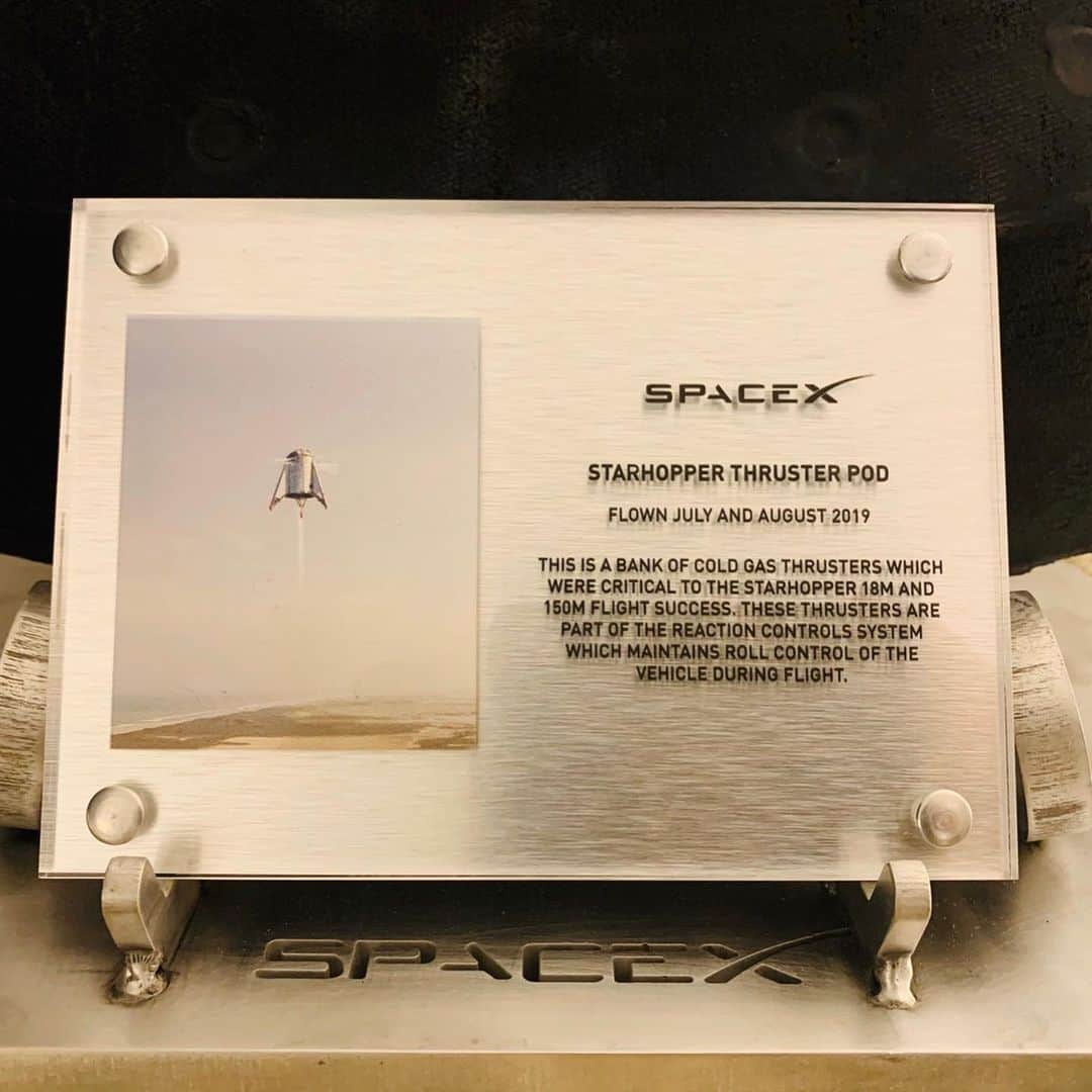 前澤友作さんのインスタグラム写真 - (前澤友作Instagram)「dinner with Elon Musk at LA.  Congrats for success of @spacex 's STARHOPPER 150m flight test. Starship's developments are doing good so far. It's time to invite passengers.」11月19日 18時46分 - yusaku2020
