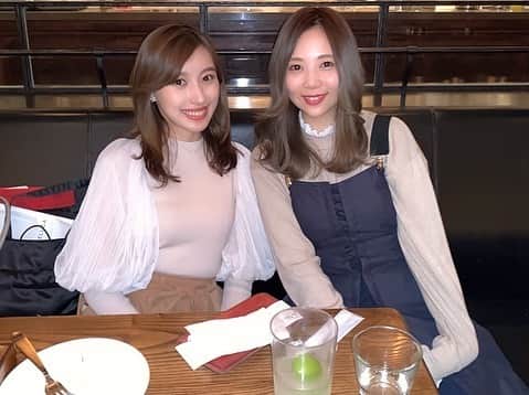 西村季里子のインスタグラム：「・ えみさんとのランチのあとは、 さゆさんとディナー行きましたん🍽 前にご飯行ったときは、 話に夢中になってまさかの終電逃すという😂 今回は早めに集合して、 美味しいご飯食べながら 話が止まらない止まらない💕 話し足りず結局2軒目も行った🤭💗 女子トークが楽しくて、 めちゃくちゃ笑ってスッキリ✨ 遅くまでありがとうございました🌹 #ディナー#渋谷#sumile#グルテンフリー #女子会#女子トーク#マシンガントーク #先輩#終電#この日は無事帰れました #follow#followｍe」