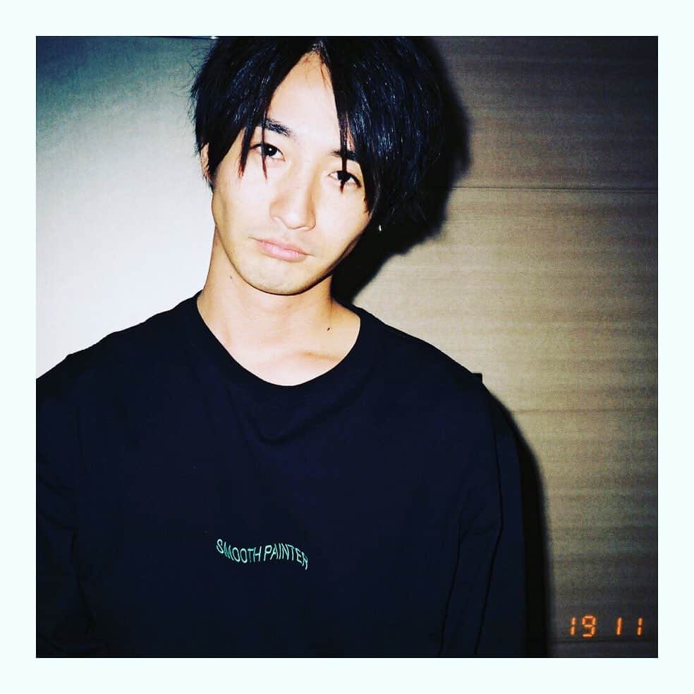 のインスタグラム：「Hey my name is robin. I was born and raised in Japan but my dad is from hawaいや、ここ日本ゆうてな  Photo: Someone I know」