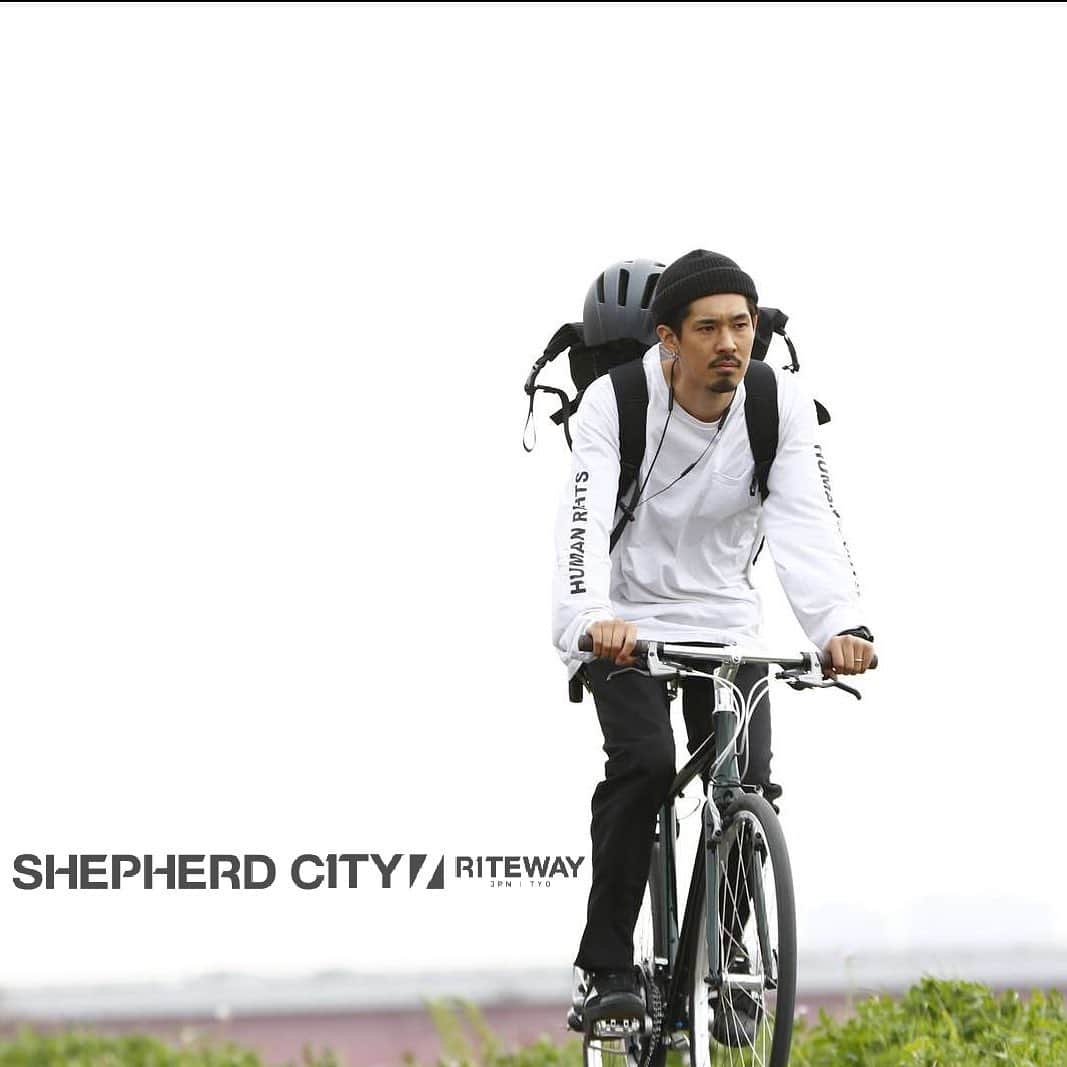 RITEWAY -Official Instagram-さんのインスタグラム写真 - (RITEWAY -Official Instagram-Instagram)「SHEPHERD CITY ~原点となる乗り心地。⁠⠀ ——————————⁠⠀ . ⁠⠀ シェファードシティはシェファードよりも前傾姿勢を楽にしたシティライド向けのクロスバイク。⁠⠀ .⁠⠀ 機敏で活発に走り回る牧羊犬のイメージは残しつつ、よりアップライトな姿勢でハンドル位置が近いので、30分程度の通勤·通学に最逋なフレーム設計です。⁠⠀ ⁠⠀ .⁠⠀ 専用に開発したフルスリックタイヤは驚異的な軽さと衝撃吸収性能で静かで快速な走行性能を発揮します。⁠⠀ .⁠⠀ ——————————⁠⠀ #shepherdcity #シェファードシティ⁠⠀ #riteway #bicycle #urbanbike⁠⠀ ——————————⁠⠀ #ライトウェイ #自転車 #自転車通勤 #自転車通学⁠⠀ #自転車女子 #bicyclegirl #travel #urbanアウトドア #citybike #ロードバイク #cyclinglife #自転車のある風景 #サイクリング #クロスバイク」11月19日 19時17分 - riteway_bike