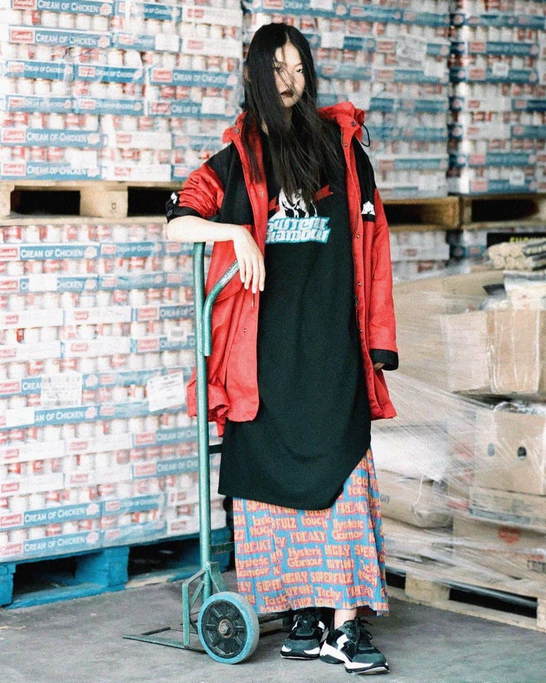 I.T IS INSPIRATIONさんのインスタグラム写真 - (I.T IS INSPIRATIONInstagram)「Strike a pose with @hystericglamour_official overcoat. - #ITHK #ITisInspiration #hystericglamour #FW19 #overcoat @hystericglamour_ithk」11月19日 21時32分 - ithk