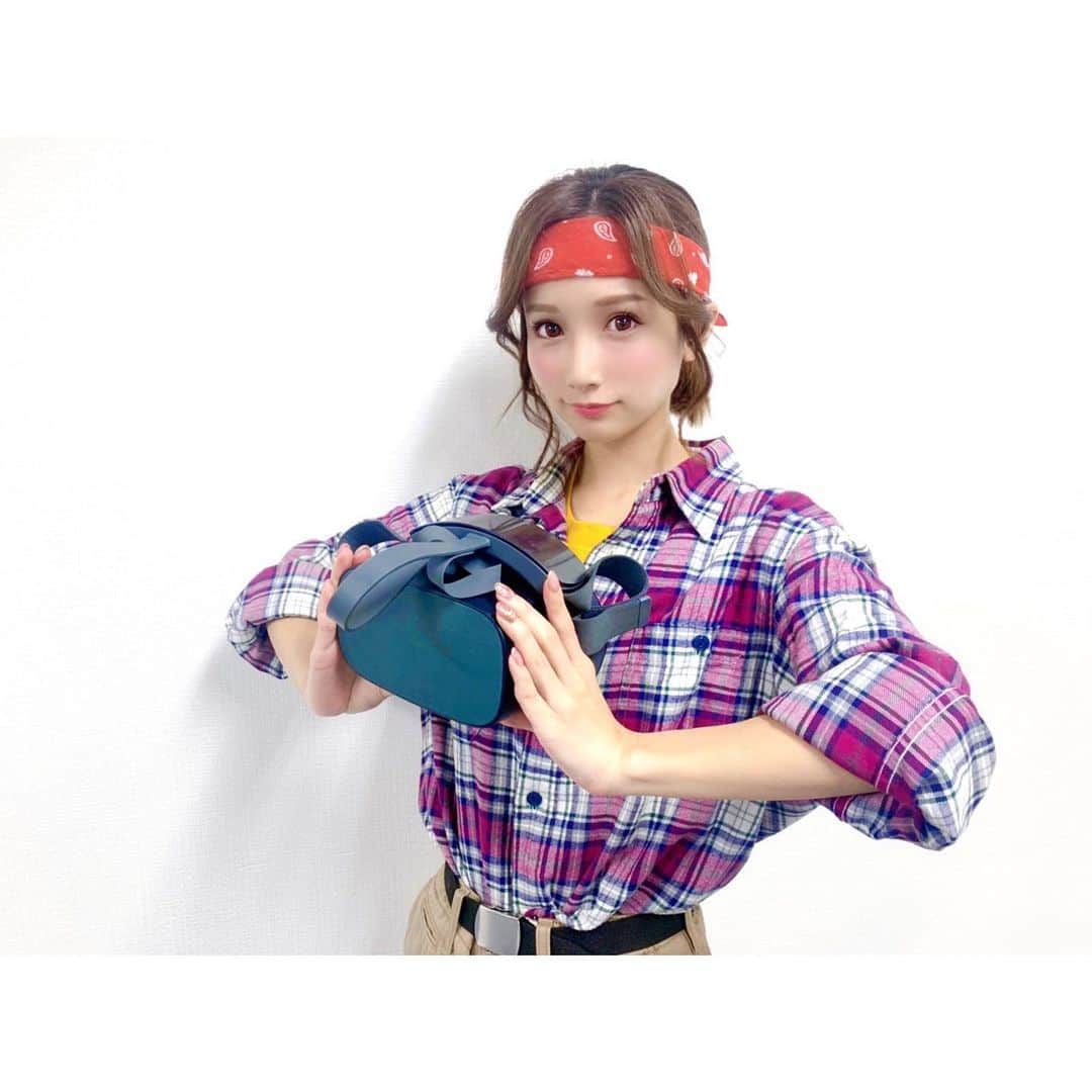 小島みなみさんのインスタグラム写真 - (小島みなみInstagram)「. . メンズサイゾーさんで 今月も ヲタクこじになったよ☆ .  コスプレって本当すき🥰 . . . #vr #レビュー #ヲタク #コスプレ #取材 #インタビュー #チェックシャツ #チェックシャツコーデ  #バンダナ ...