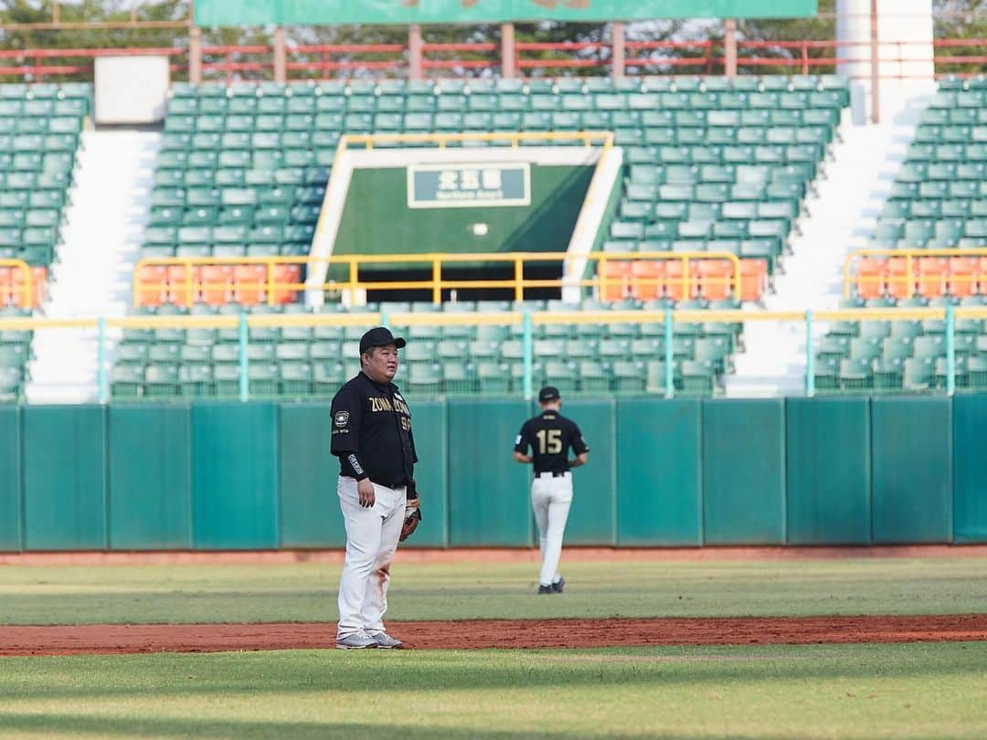 グァンス さんのインスタグラム写真 - (グァンス Instagram)「#Baseball @zomazoma_baseball_official #Kaoshiung #Taiwan」11月19日 21時42分 - kwangsamak