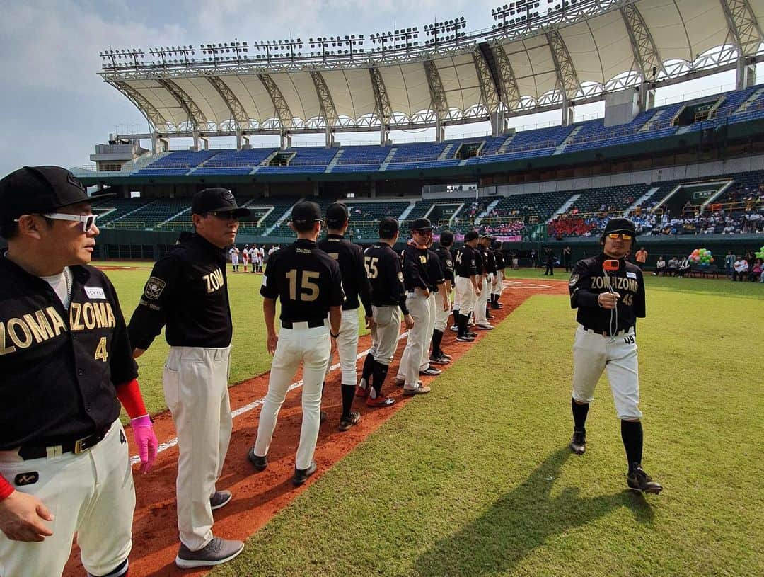 グァンス さんのインスタグラム写真 - (グァンス Instagram)「#Baseball @zomazoma_baseball_official #Kaoshiung #Taiwan」11月19日 21時42分 - kwangsamak