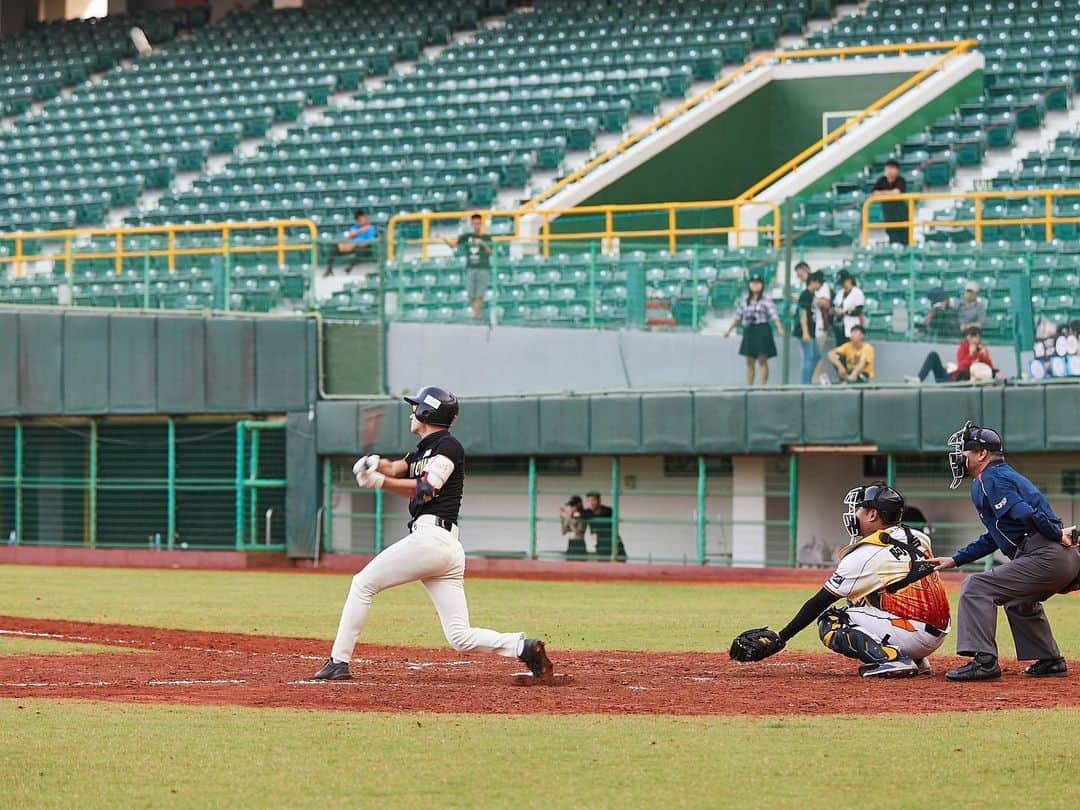 グァンス さんのインスタグラム写真 - (グァンス Instagram)「#Baseball @zomazoma_baseball_official #Kaoshiung #Taiwan」11月19日 21時42分 - kwangsamak