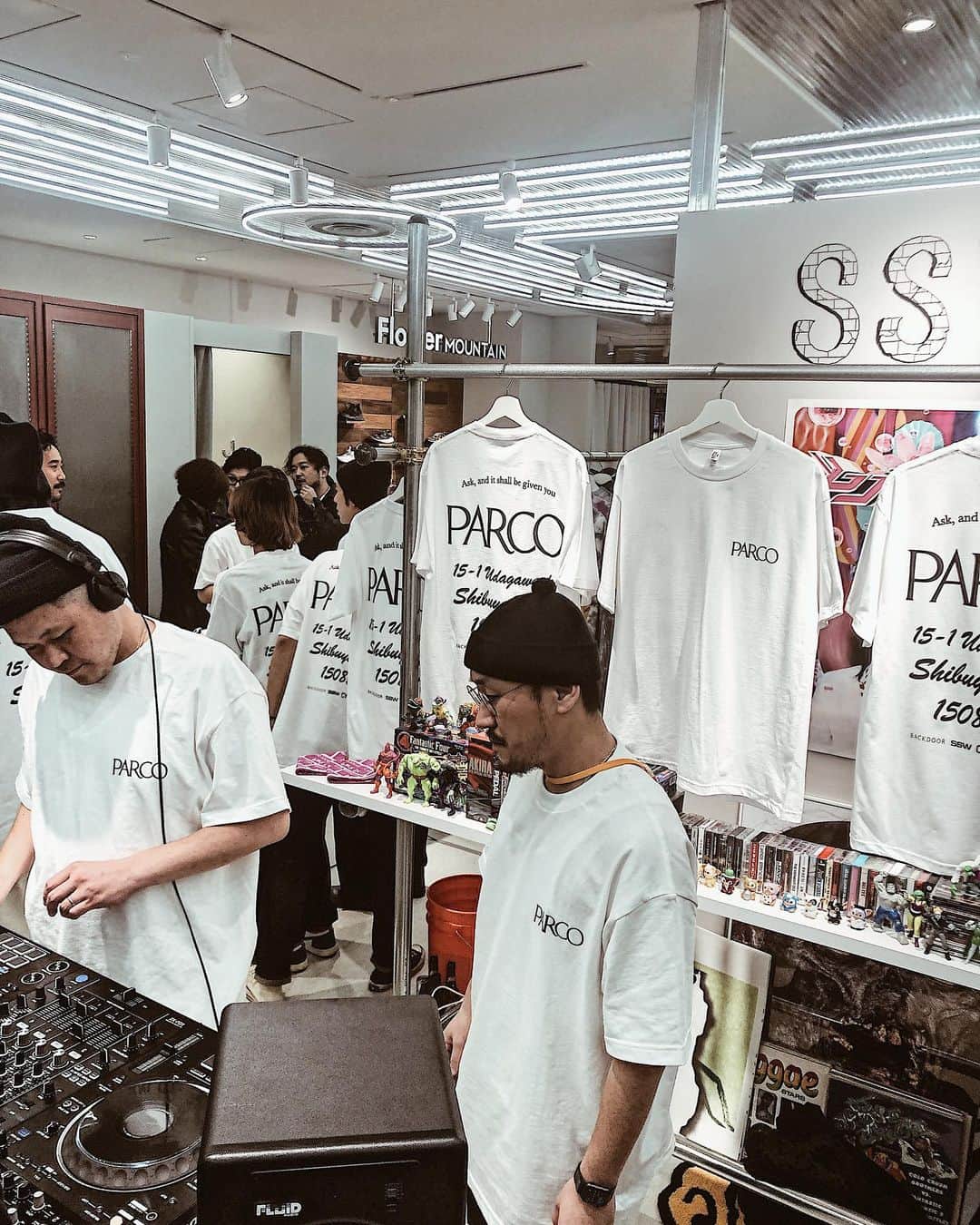 結子さんのインスタグラム写真 - (結子Instagram)「PARCO now new open on 22nd Nov. Thanks for the invitation👠💎 . PARCOが11/22にリニューアルグランドオープンということでご招待いただきプレオープンパーティーに行ってきました！ 衣装でお世話になってる　@aula_official も入ってます🔥 . #parco#fashion#preopen#party#model#aula#tokyo#japan#asianmodel #パルコ#渋谷#開店#東京#また手にゴムついてたよ#ズボラかな」11月19日 21時54分 - yuiko_yyy