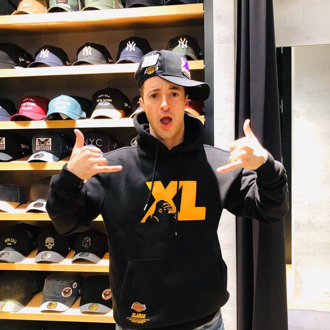のインスタグラム：「This stuff makes me crazy 😝 !!! #lakers#newera#kyoto#shopping#ルメール騎手」