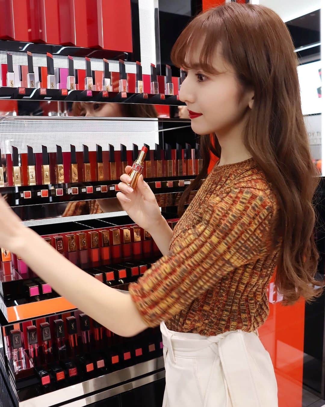 平木愛美のインスタグラム：「YSL Beauty at “DARE TO STAGE”SHIBUYA PARCO OPEN💄🧡💞 @yslbeauty #yslbeautyparco」
