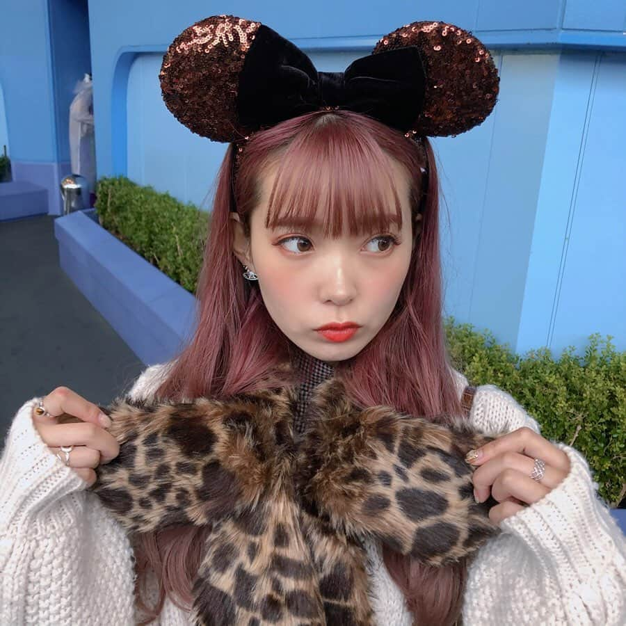 mimさんのインスタグラム写真 - (mimInstagram)「皆大好き ディズニーランド🥺❤️ #me#photo#disneyland#disney#ミニーちゃん#ポップコーンはハニーポップコーン派」11月19日 22時38分 - mim_11_11