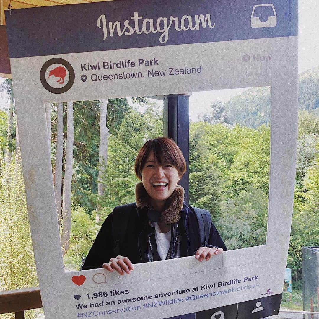 中村優さんのインスタグラム写真 - (中村優Instagram)「Queenstown International Marathon翌日は、Kiwi Birlife Parkへ。国鳥であるキーウィは夜行性で写真は撮れなかったけど、真っ暗な室内でも可愛さが伝わった…🥺✨❤️動きが意外と俊敏でした。自然豊かで森の中をお散歩してるような気持ちになれるこの場所、とっても居心地良くて素敵でした✨🦜🦉🦆✨ #newzealand #queenstown #kiwi #優trip」11月19日 23時06分 - nkmr_yu